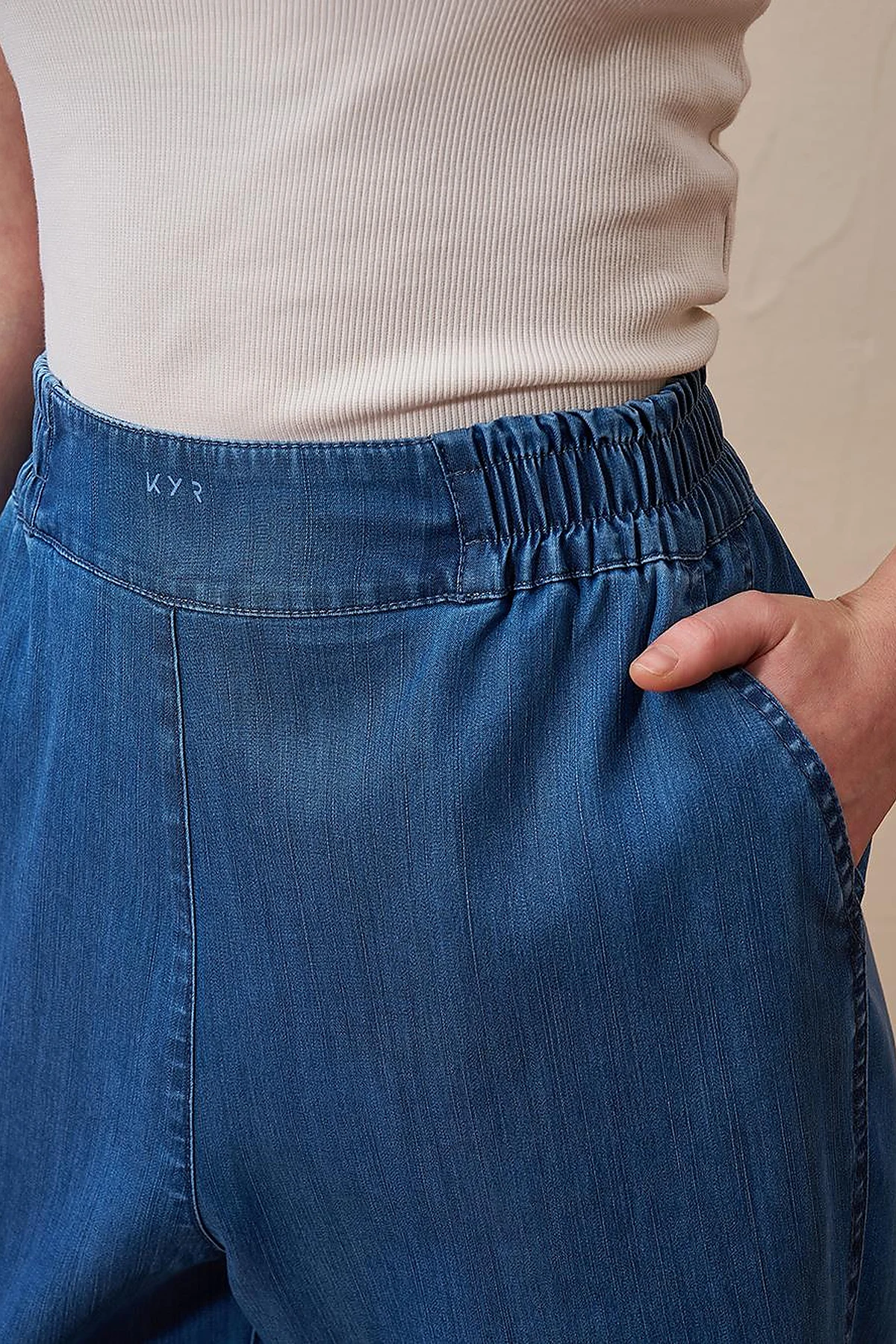High-Waisted Elasticated Tapered Lyocell Pants Indigo