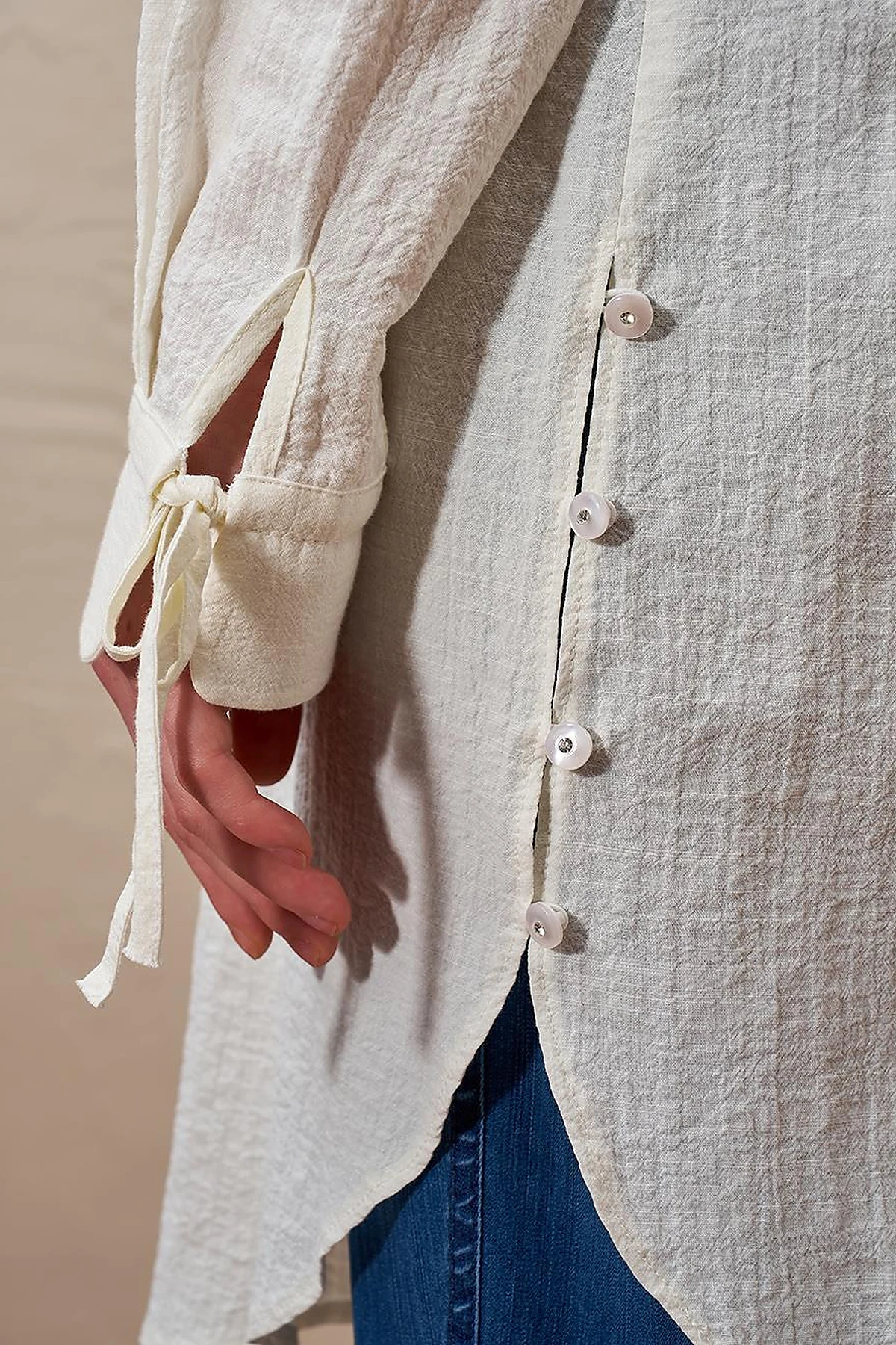 Mandarin Collar Pleated Long Tunic in Ecru