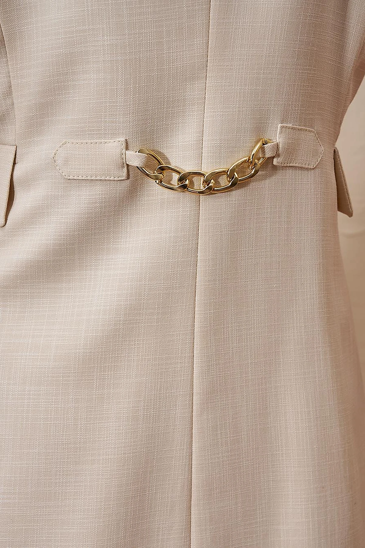 Metal Accessory Detailed Two Piece Suit Cream