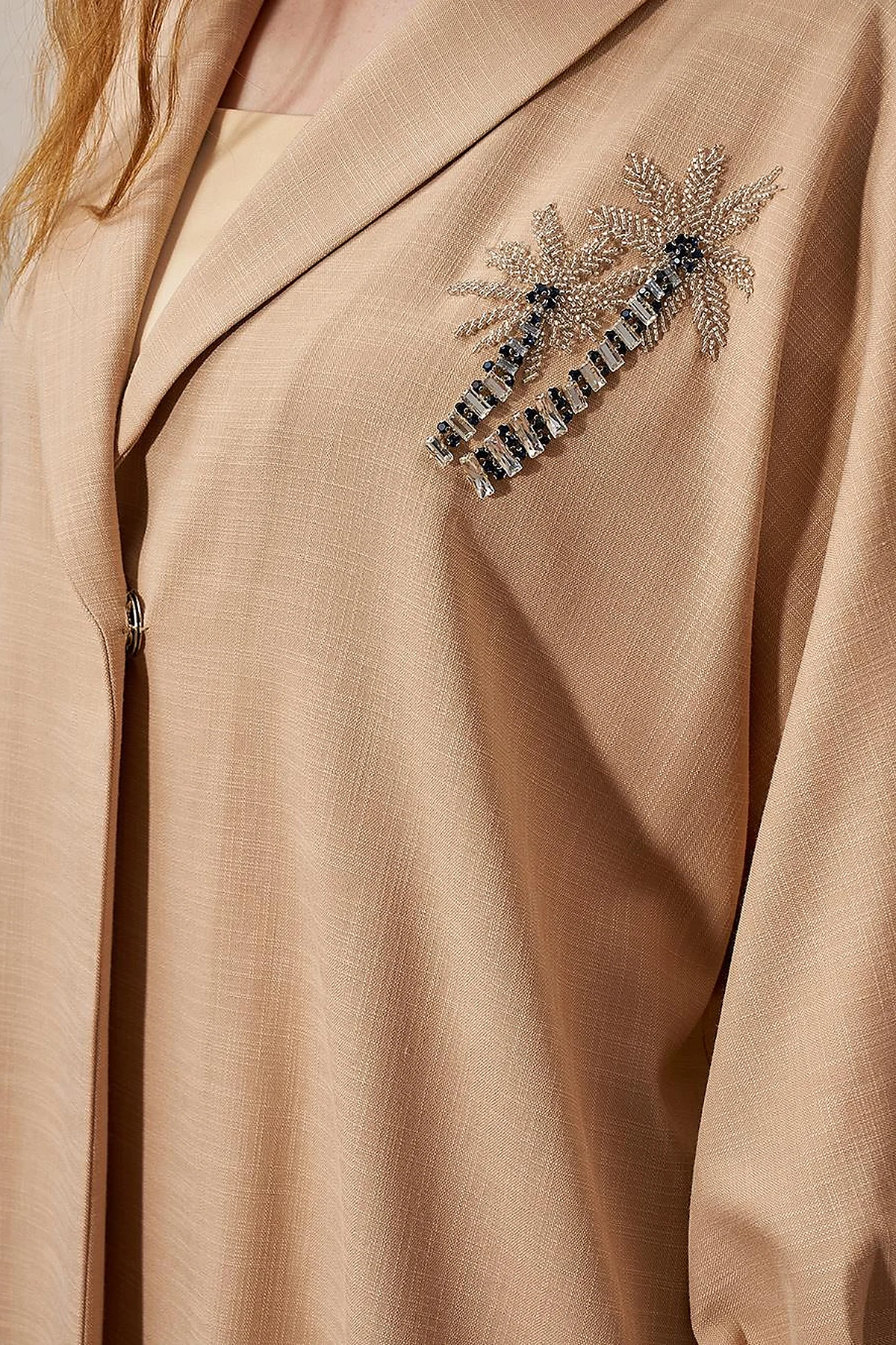 Palm Embroidered Two-Piece Set Beige