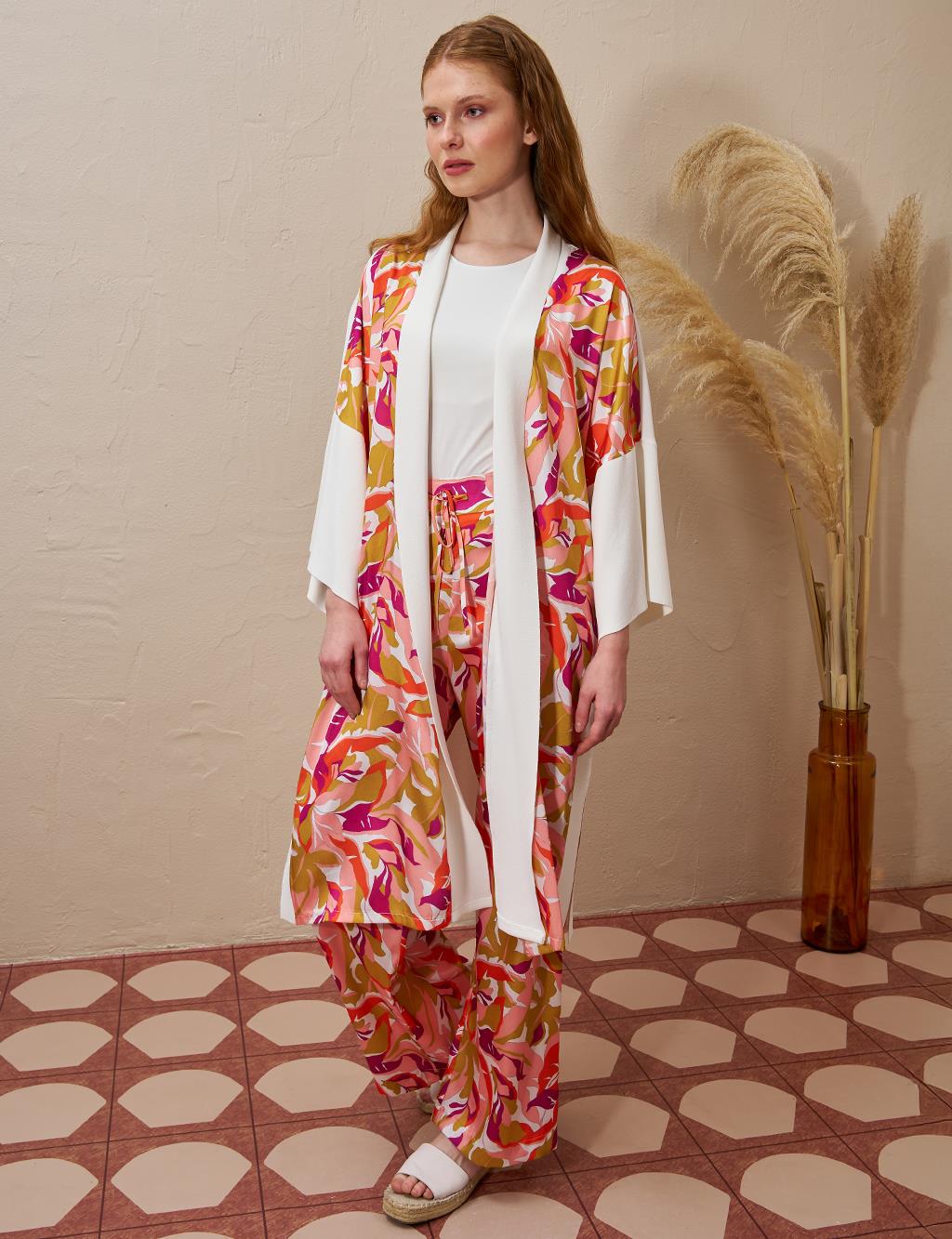 Floral Desenli Triko Takım Ekru