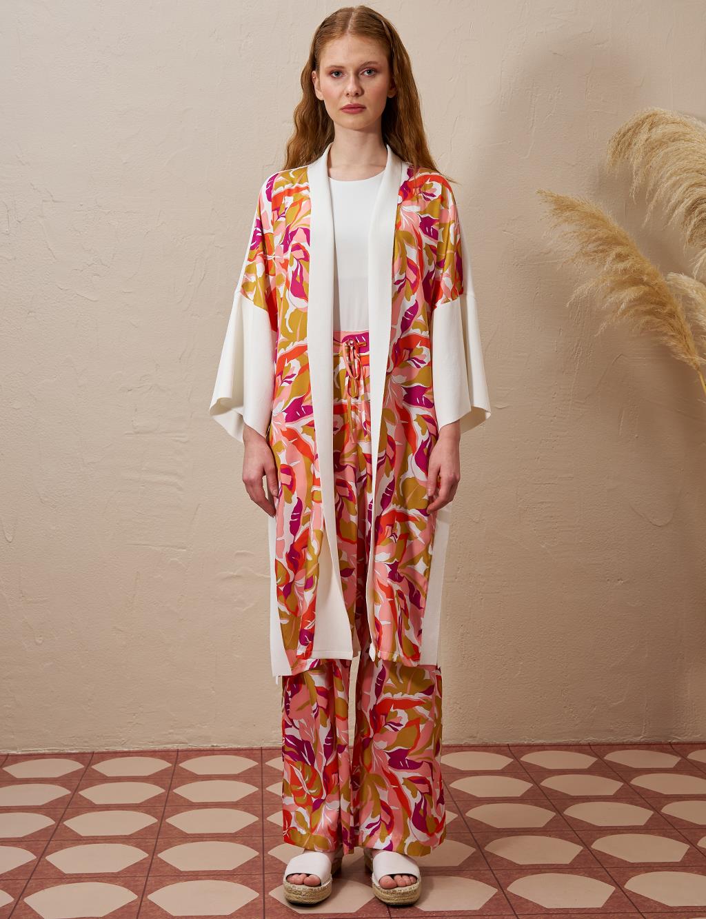 Floral Desenli Triko Takım Ekru