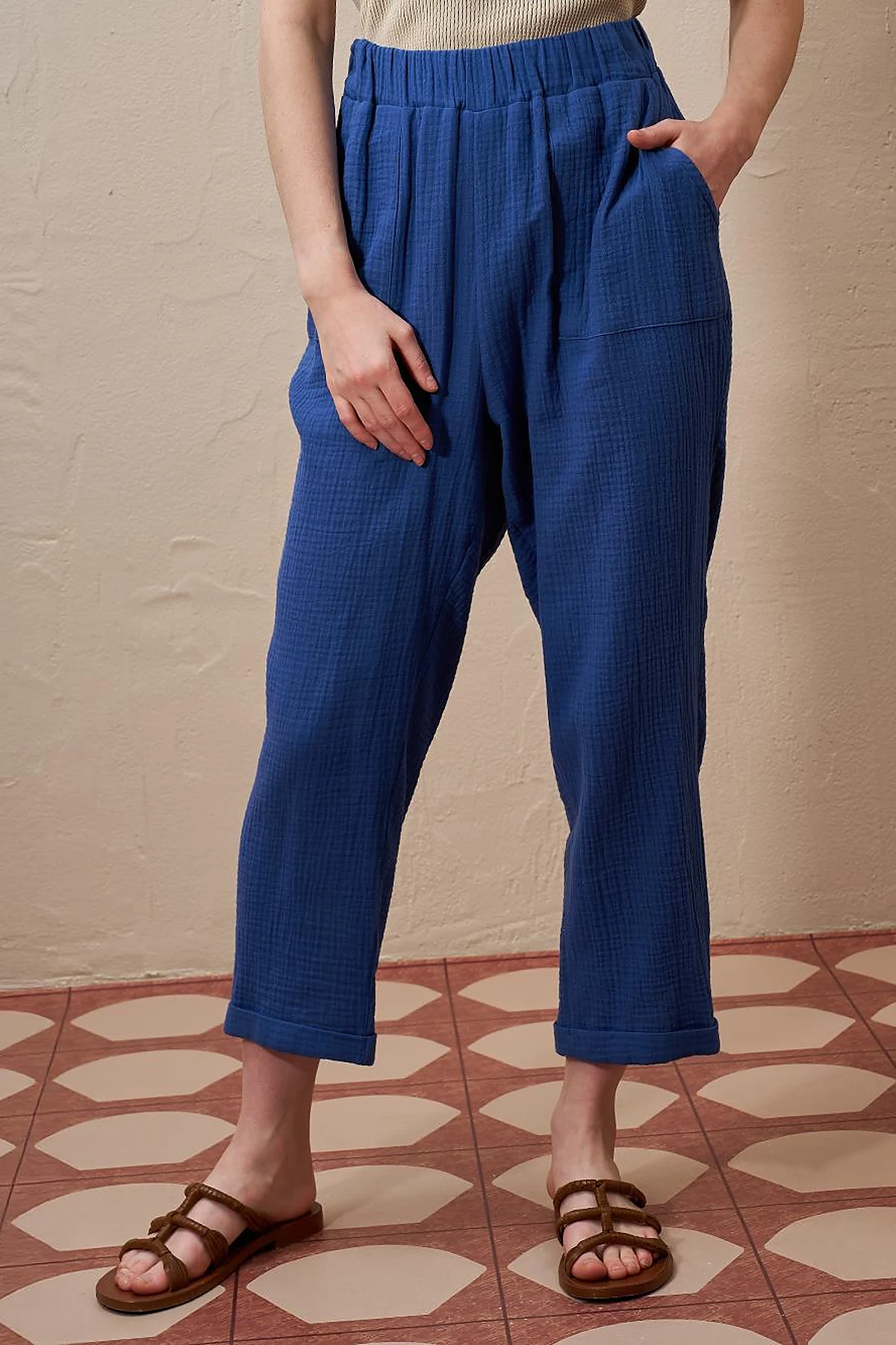 Carrot Fit Muslin Pants Indigo