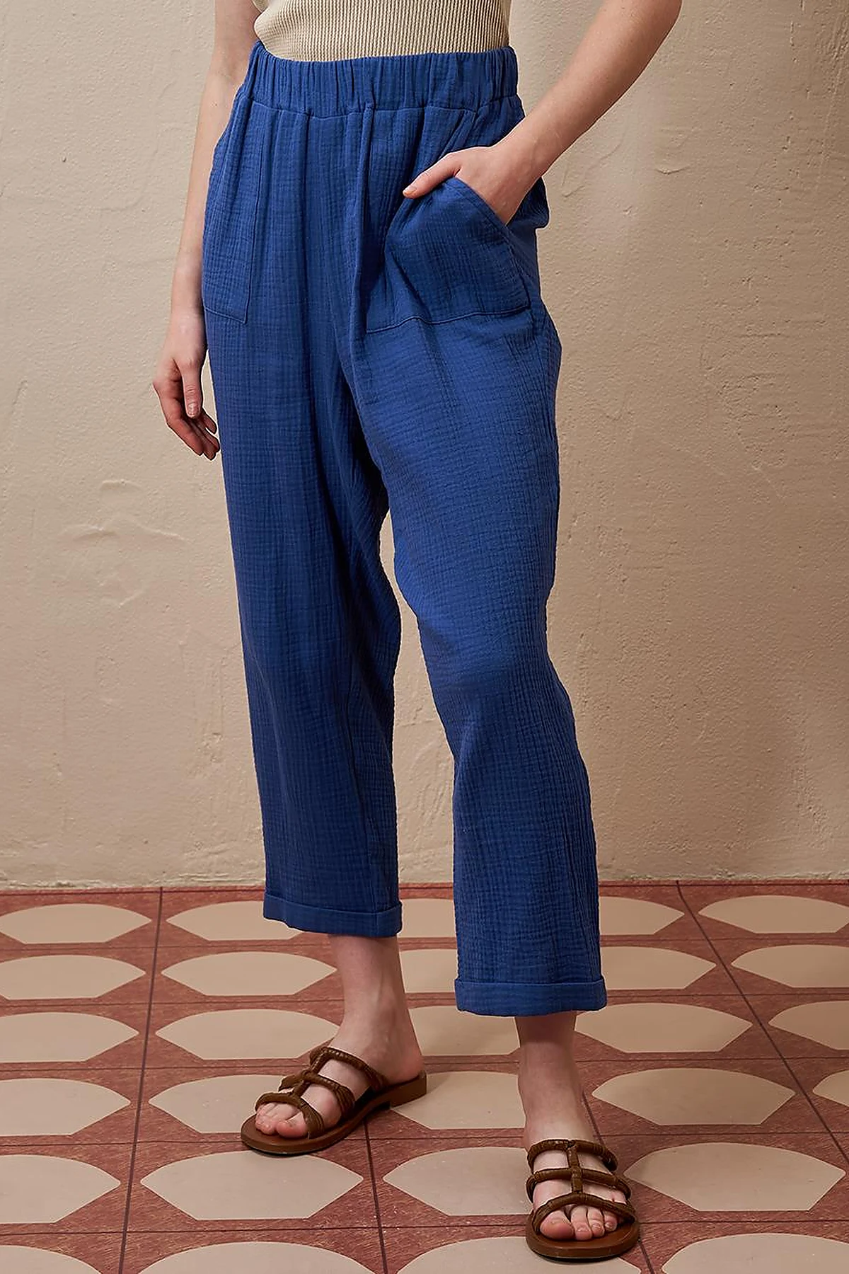 Carrot Fit Muslin Pants Indigo