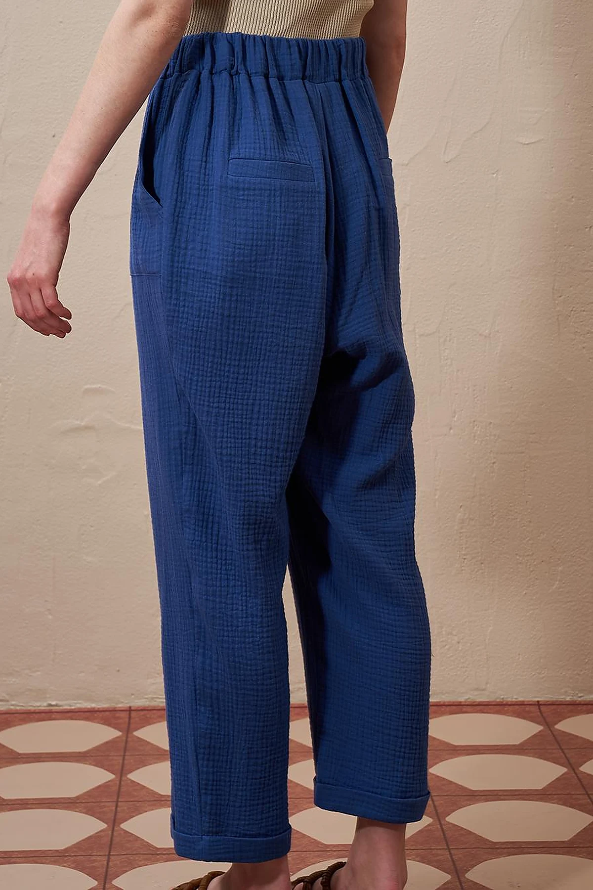 Carrot Fit Muslin Pants Indigo