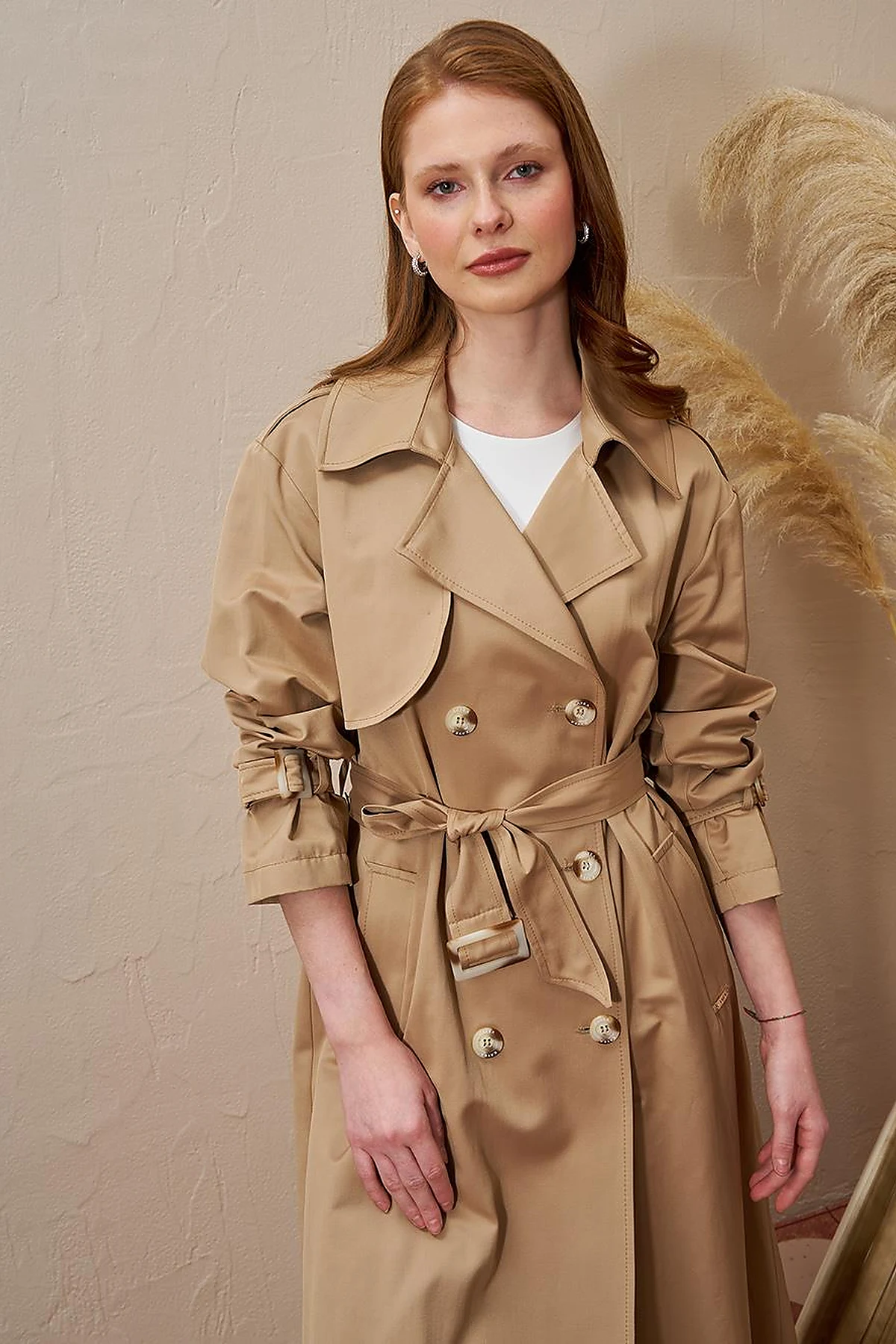 Buckle Detailed Men's Collar Trench Coat Beige