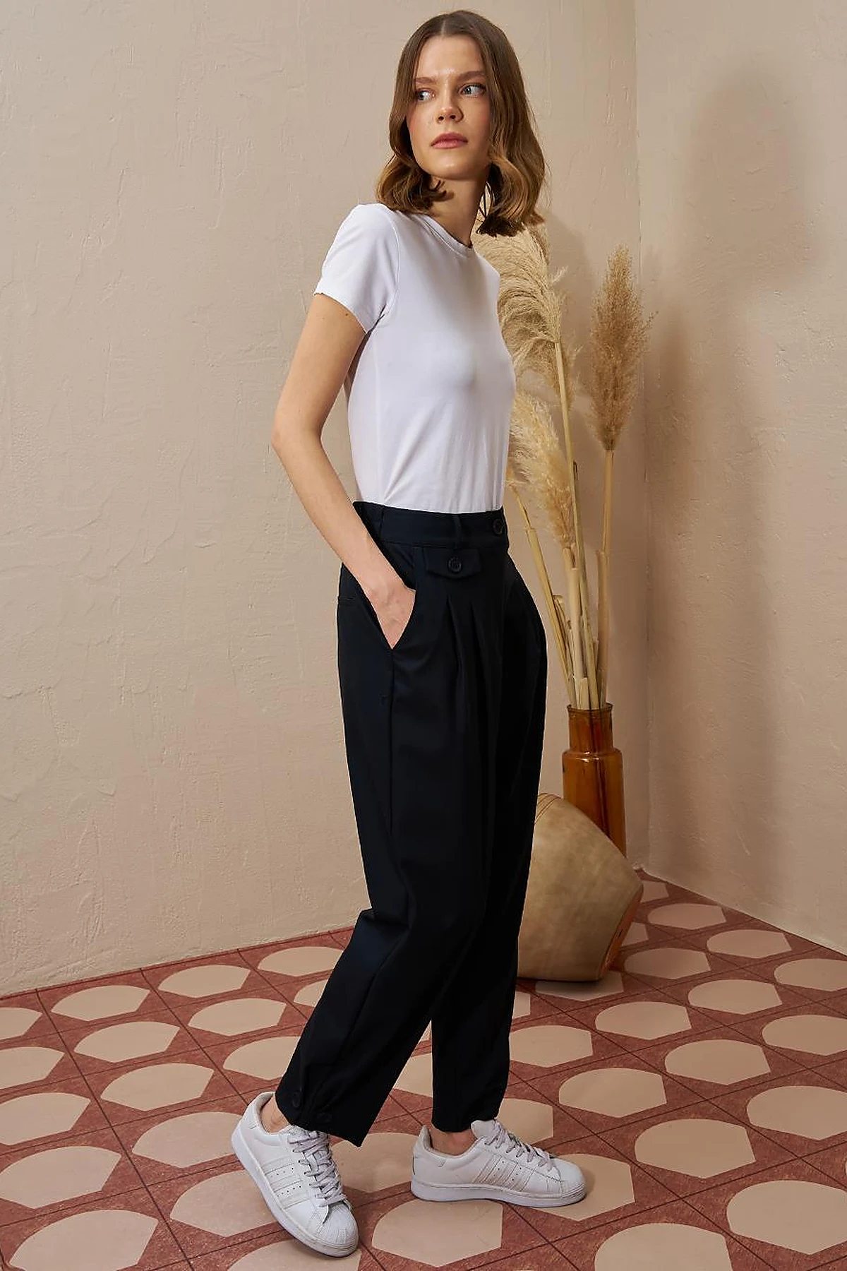 Buttoned-Hem Tapered Pants Dark Navy