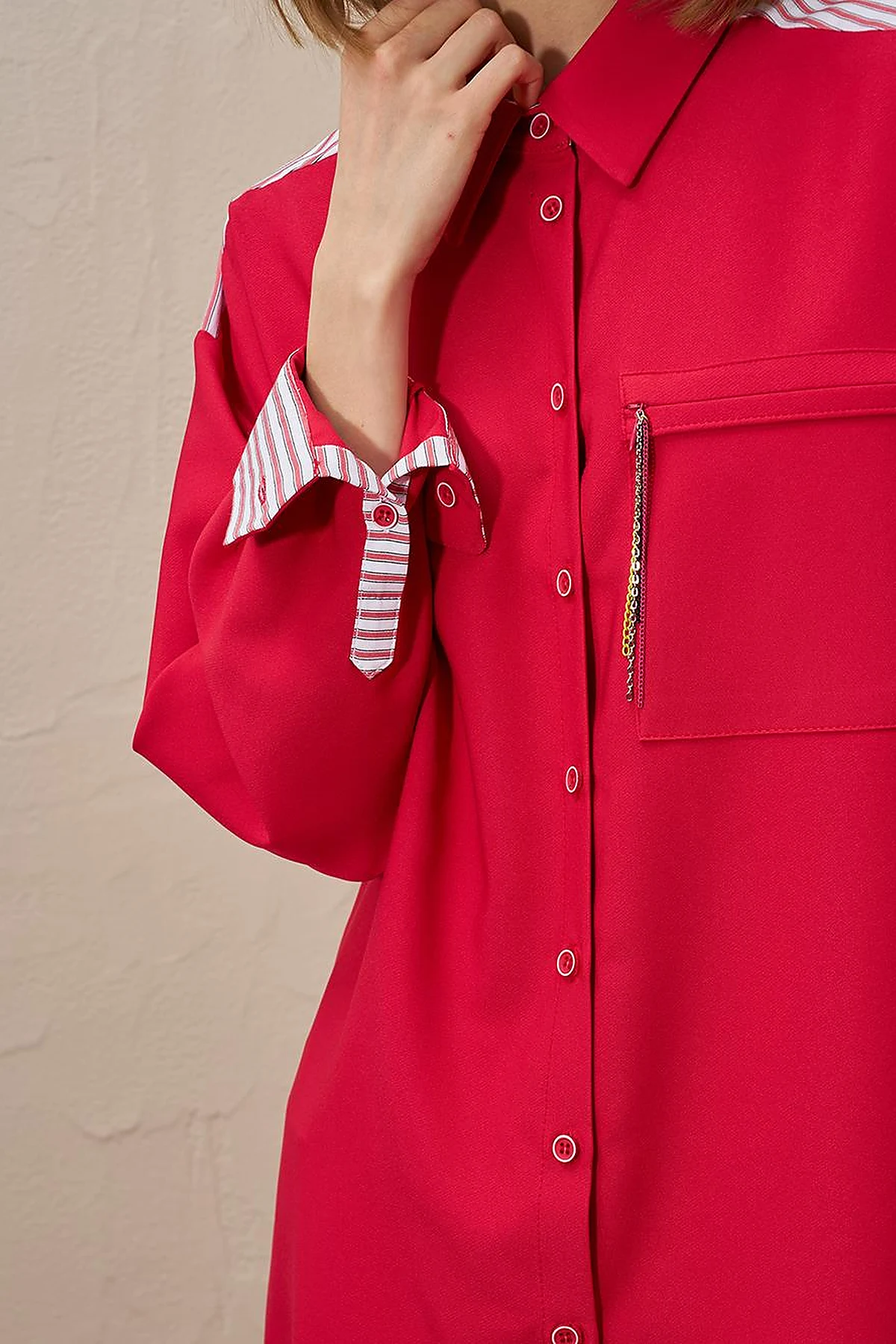 Chain Detailed Garnished Tunic Cherry