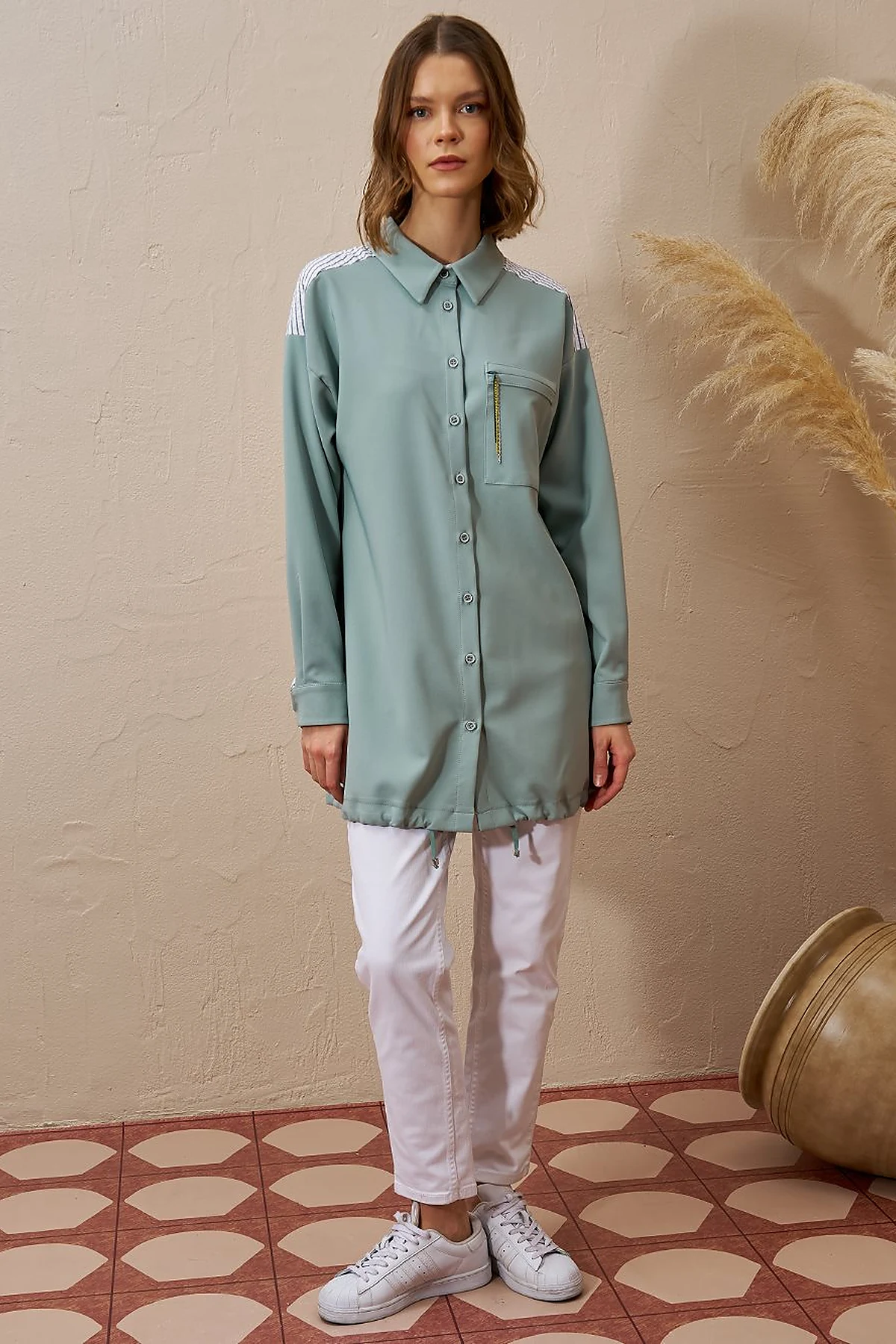 Chain Detailed Garnished Tunic Ice Green