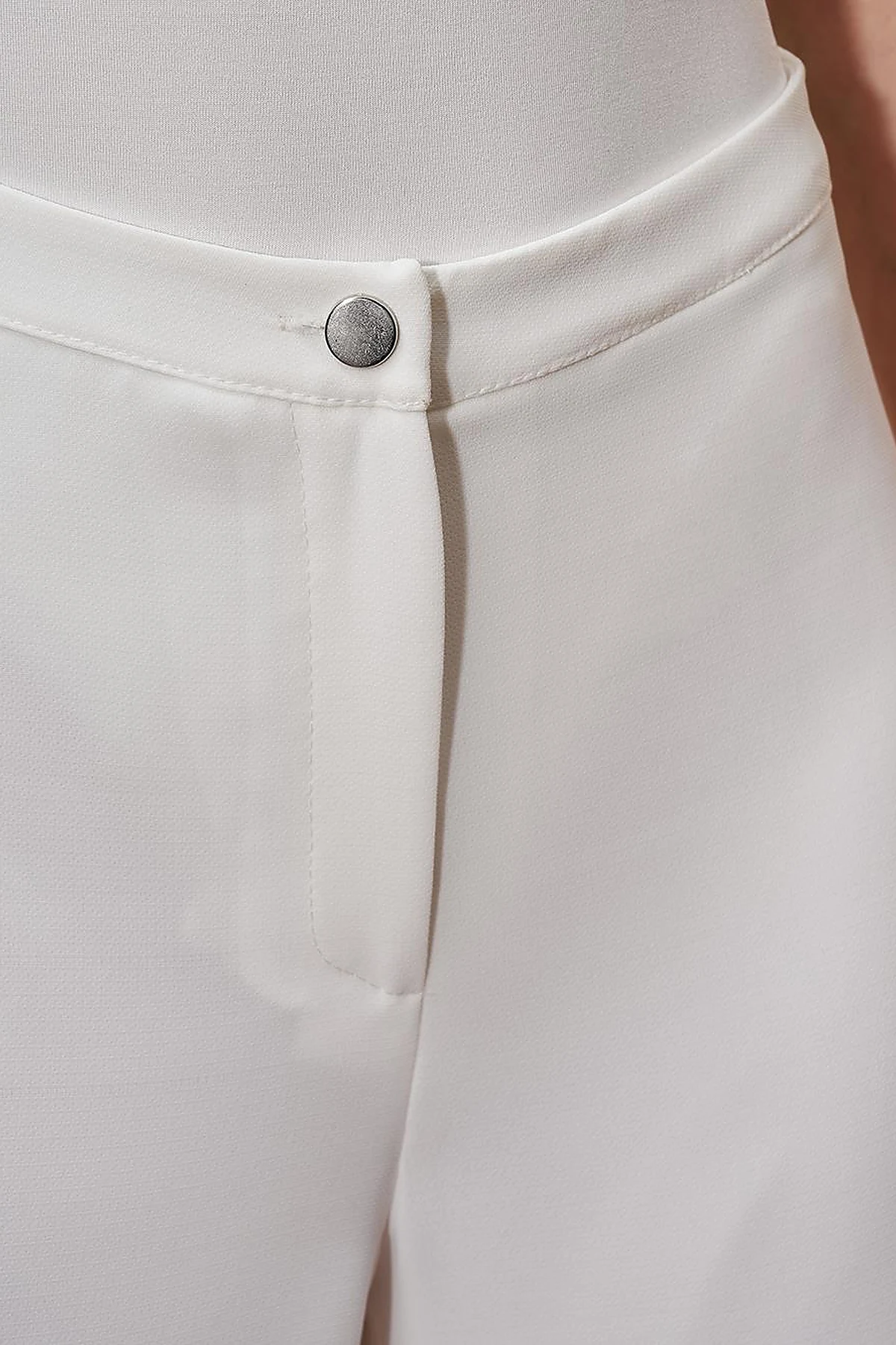 High-Waisted Crepe Pants Ecru