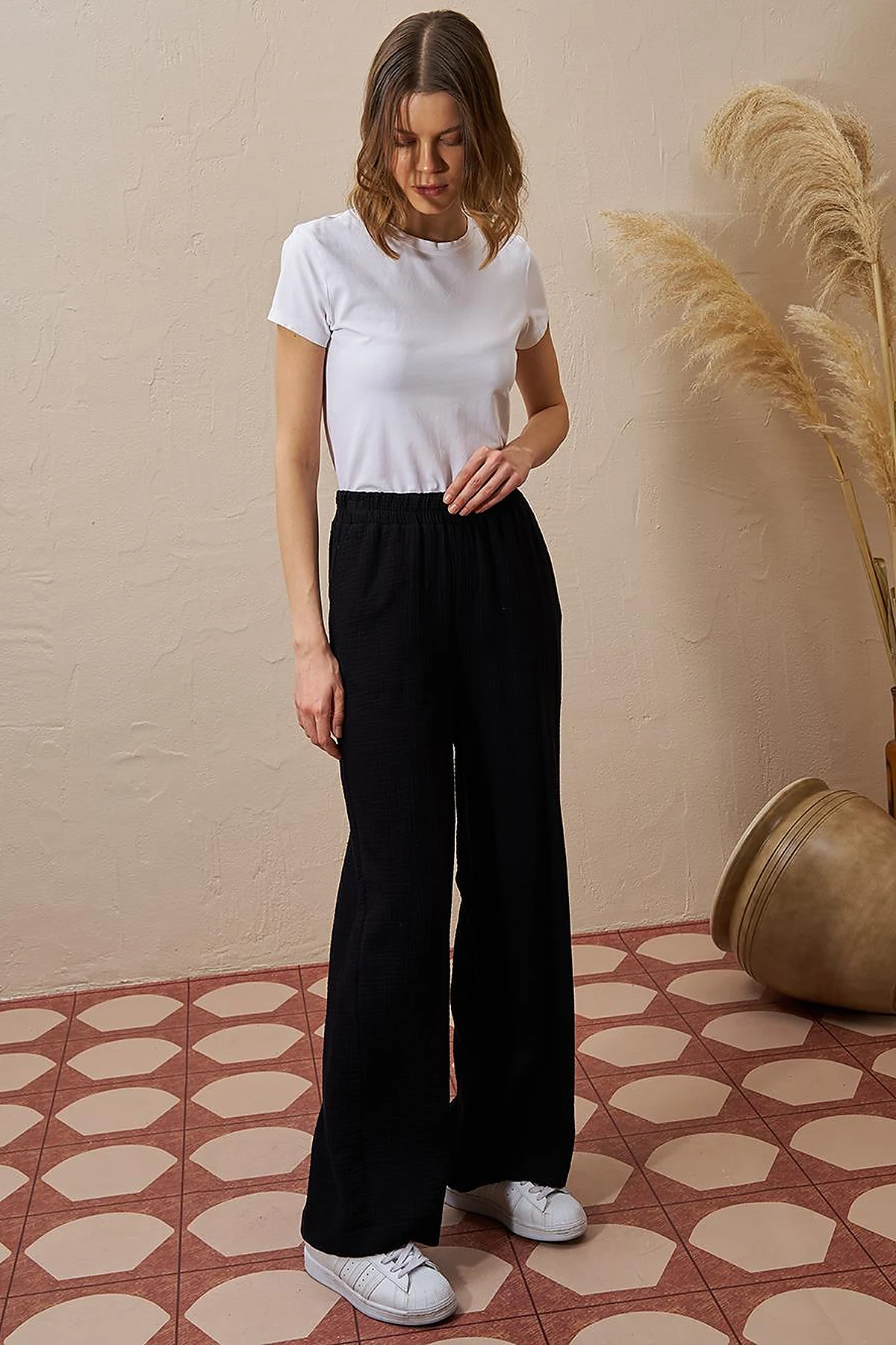 Elastic Waist Muslin Trousers Black