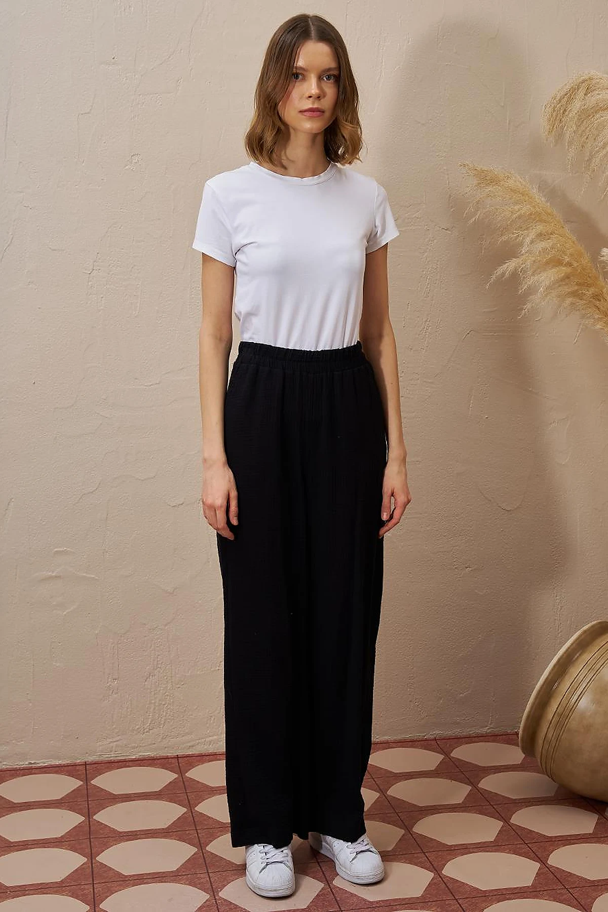 Elastic Waist Muslin Trousers Black