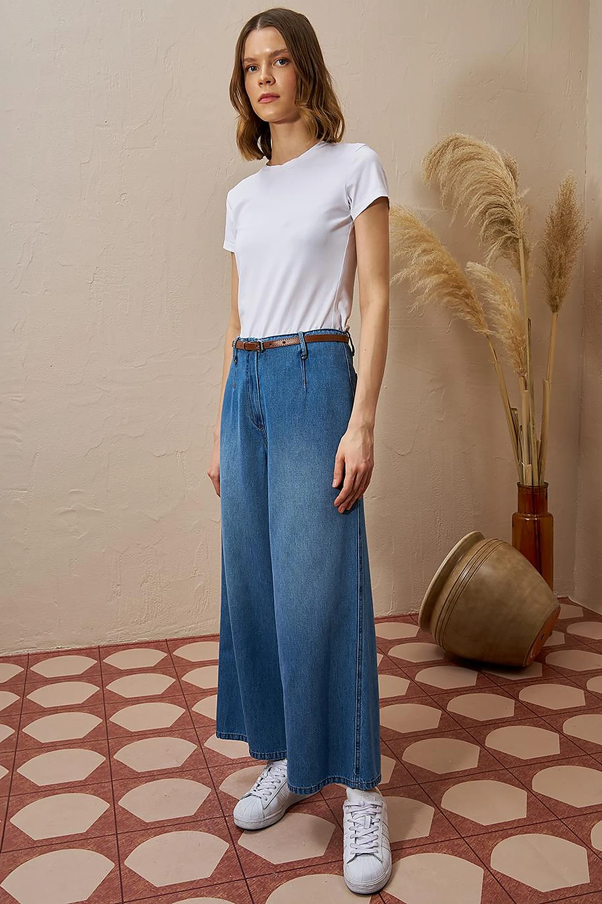 Metal Accessory Detailed Denim Pants Indigo