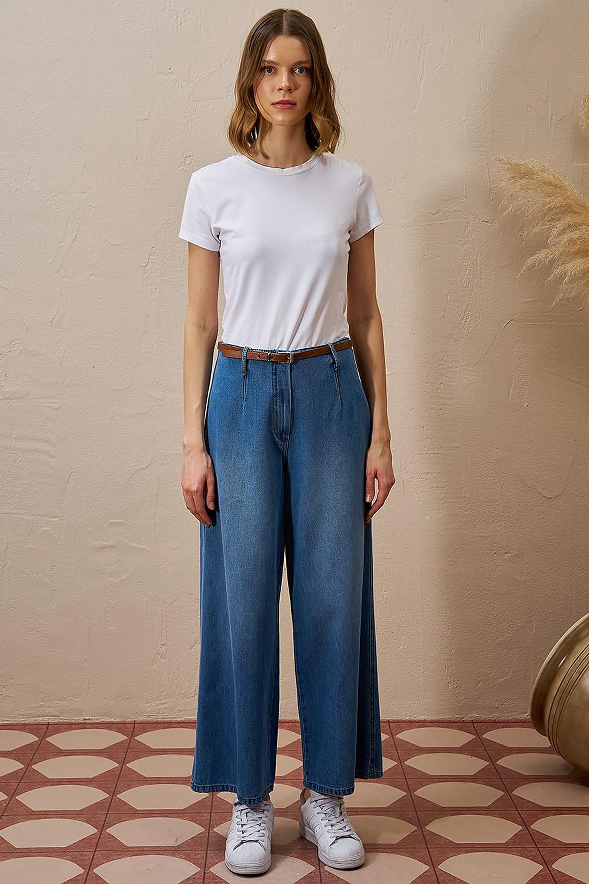 Metal Accessory Detailed Denim Pants Indigo