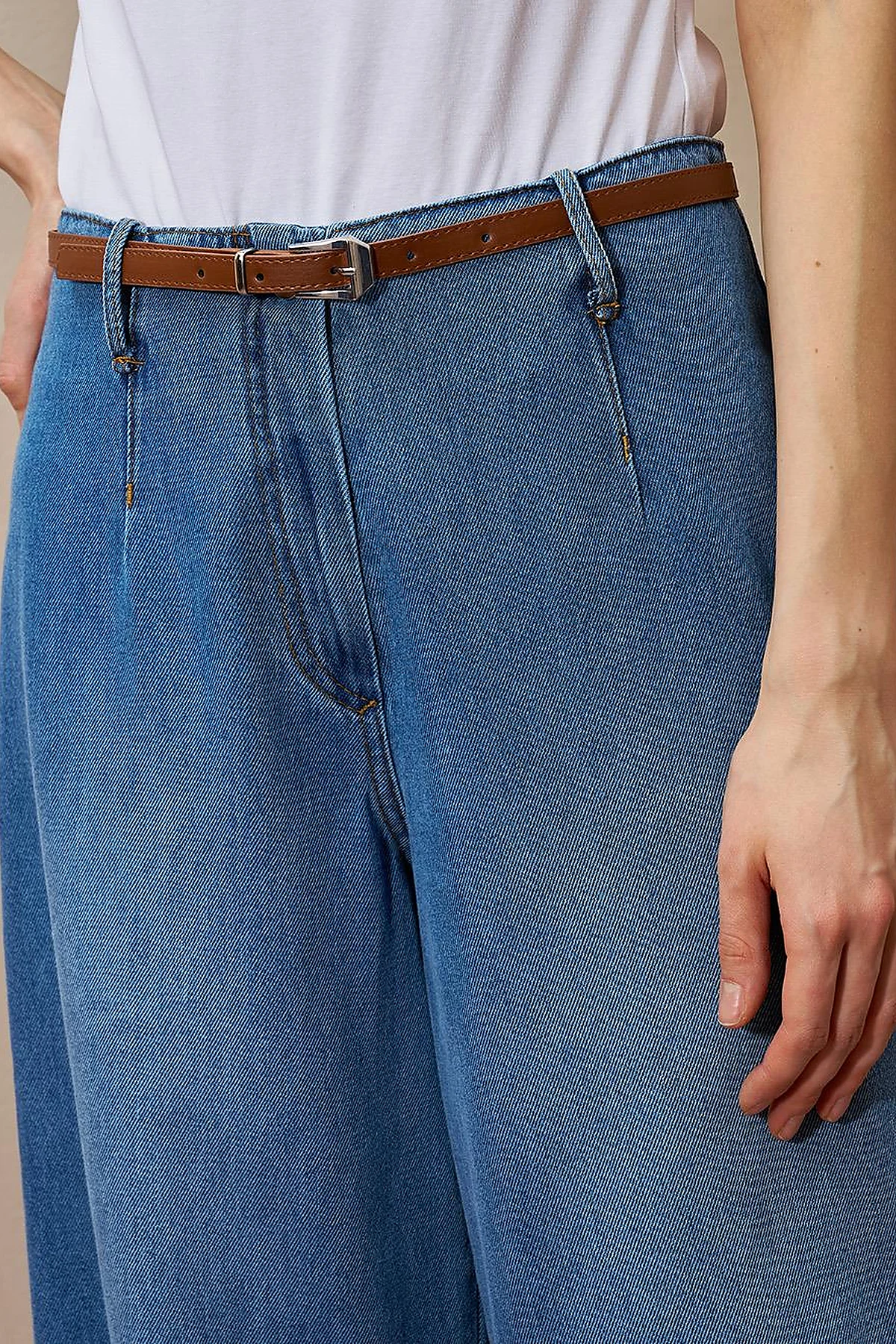 Metal Accessory Detailed Denim Pants Indigo