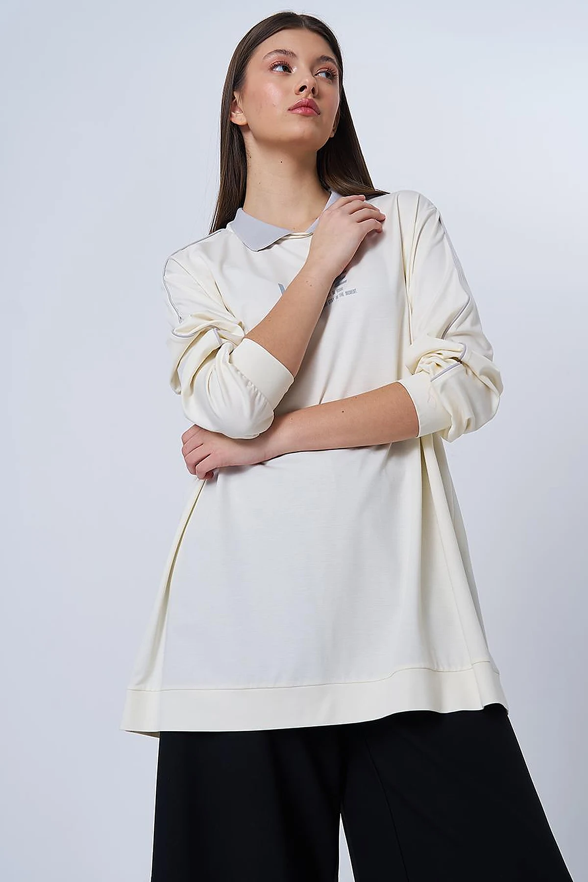 Polo Collar Printed Sweatshirt in Ecru