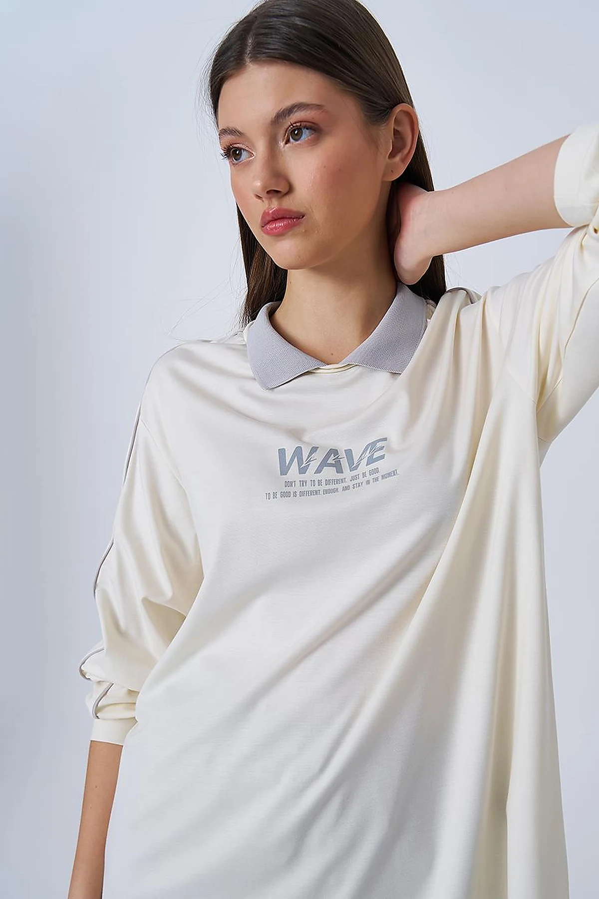 Polo Collar Printed Sweatshirt in Ecru