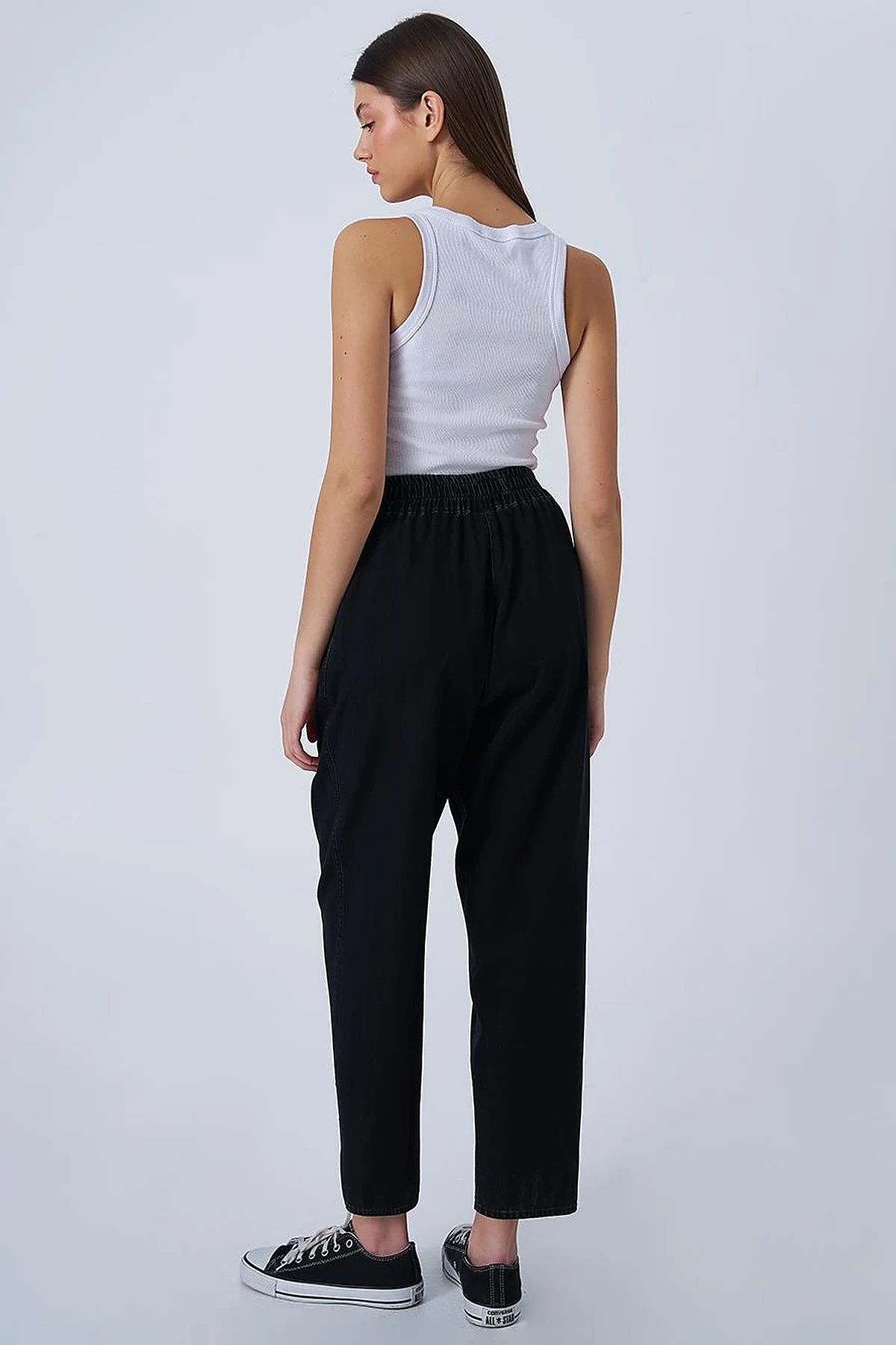 High-Waisted Elasticated Tapered Lyocell Pants Black