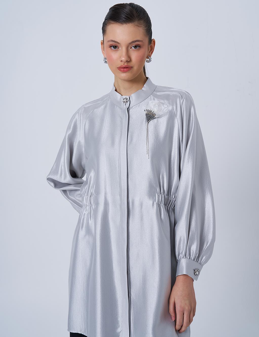 Broş Detaylı Saten Tunik Gri