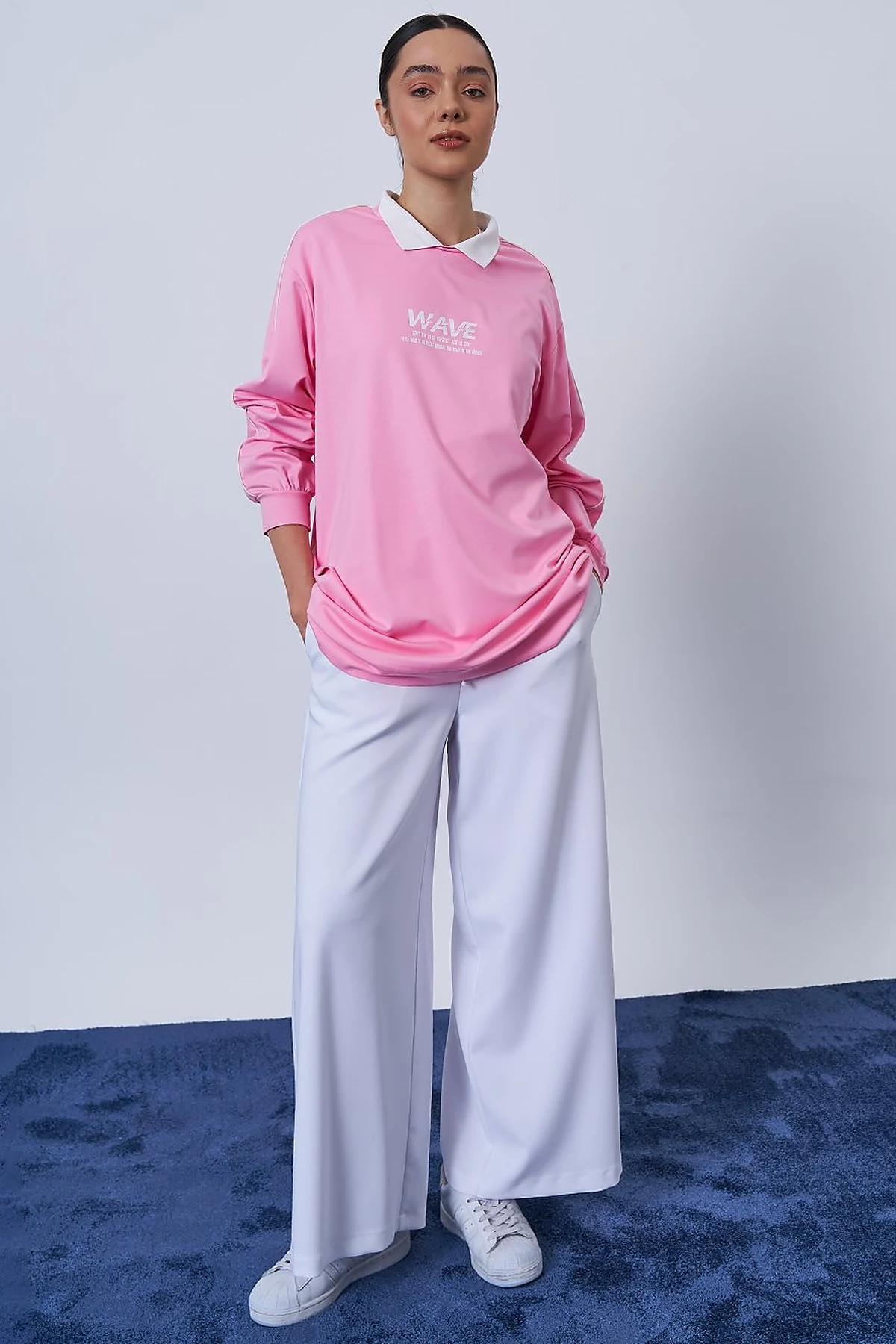 Polo Collar Printed Sweatshirt in Candy Pink