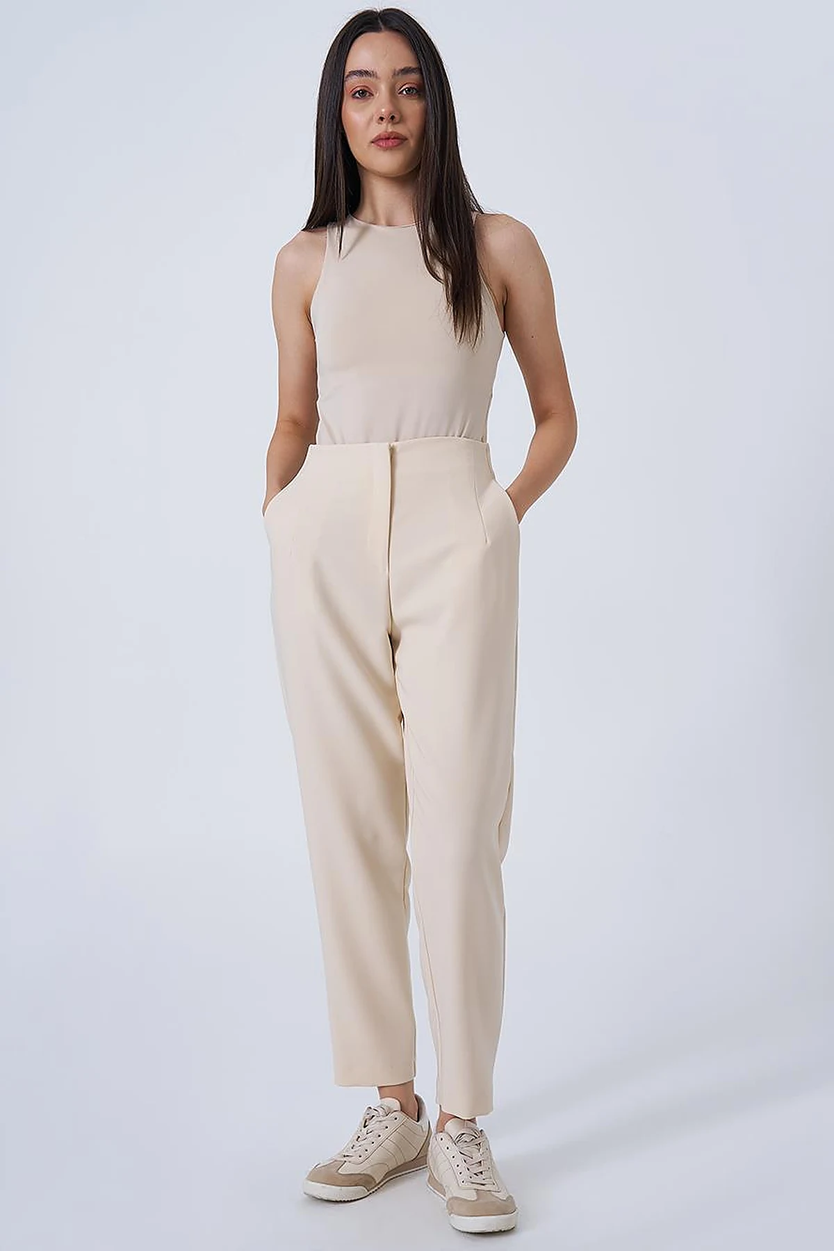  Pleated High-Waist Pants Cream