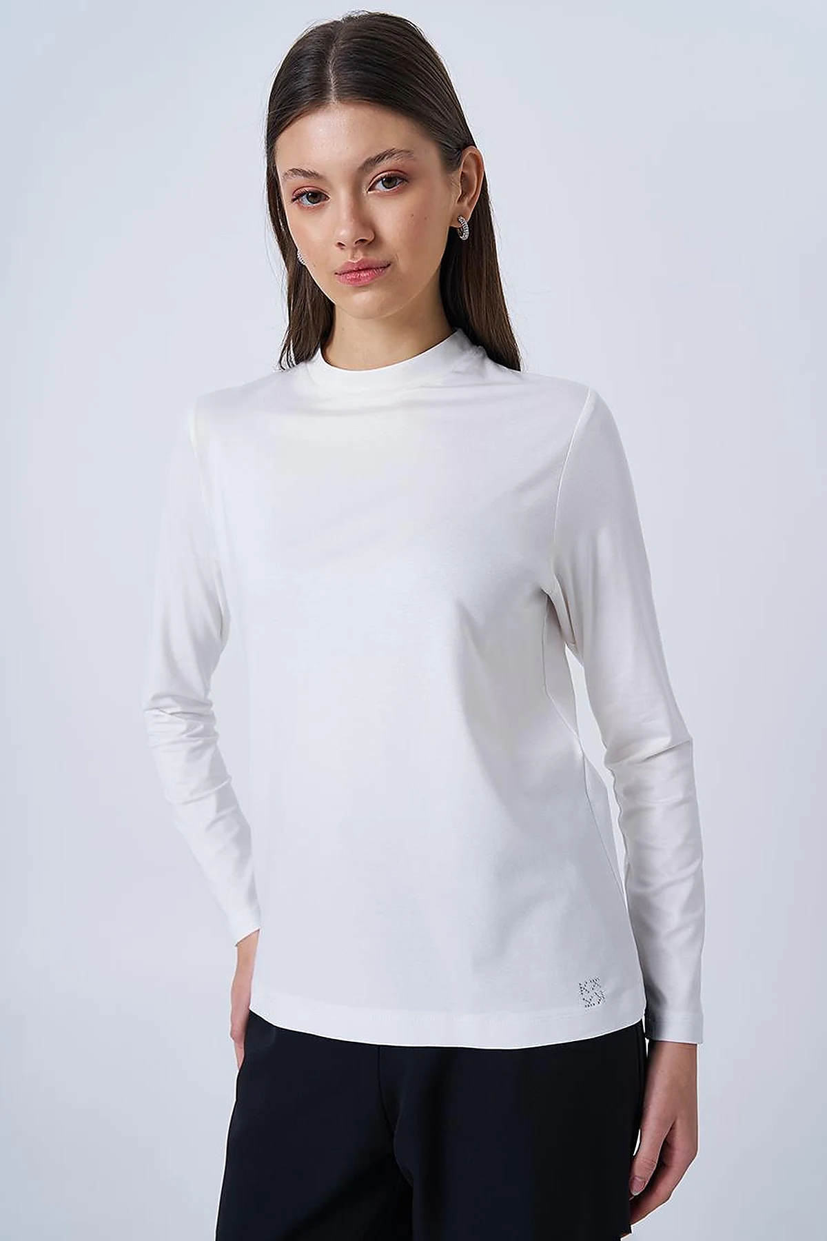 Crew Neck Knit Blouse Ecru