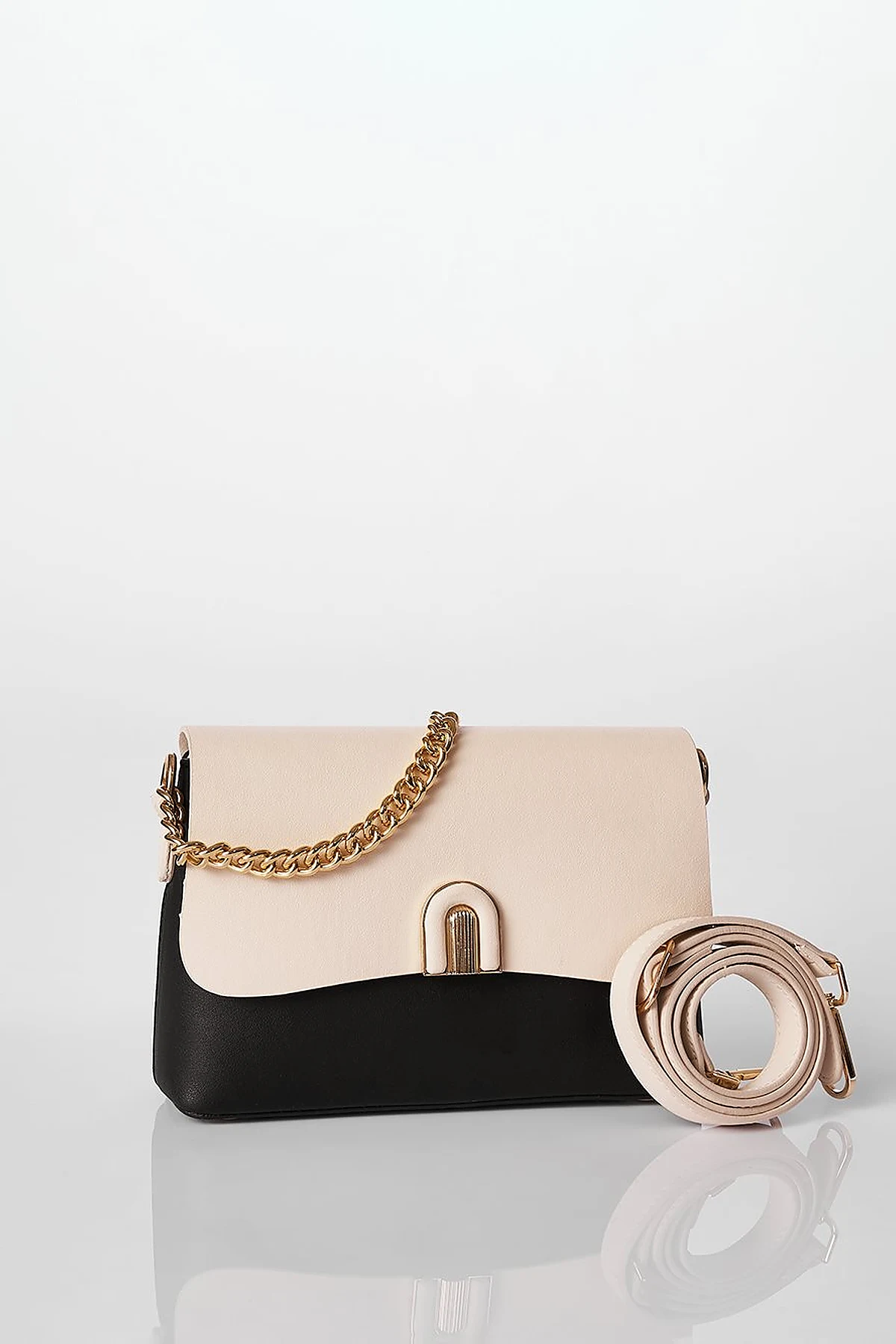 Flap Baguette Bag Cream-Black