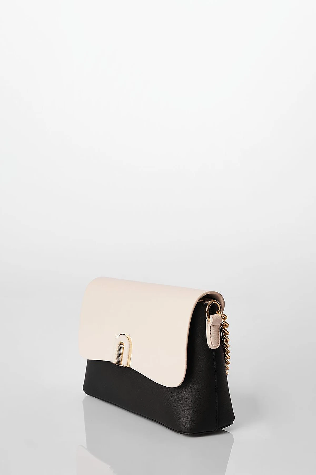 Flap Baguette Bag Cream-Black