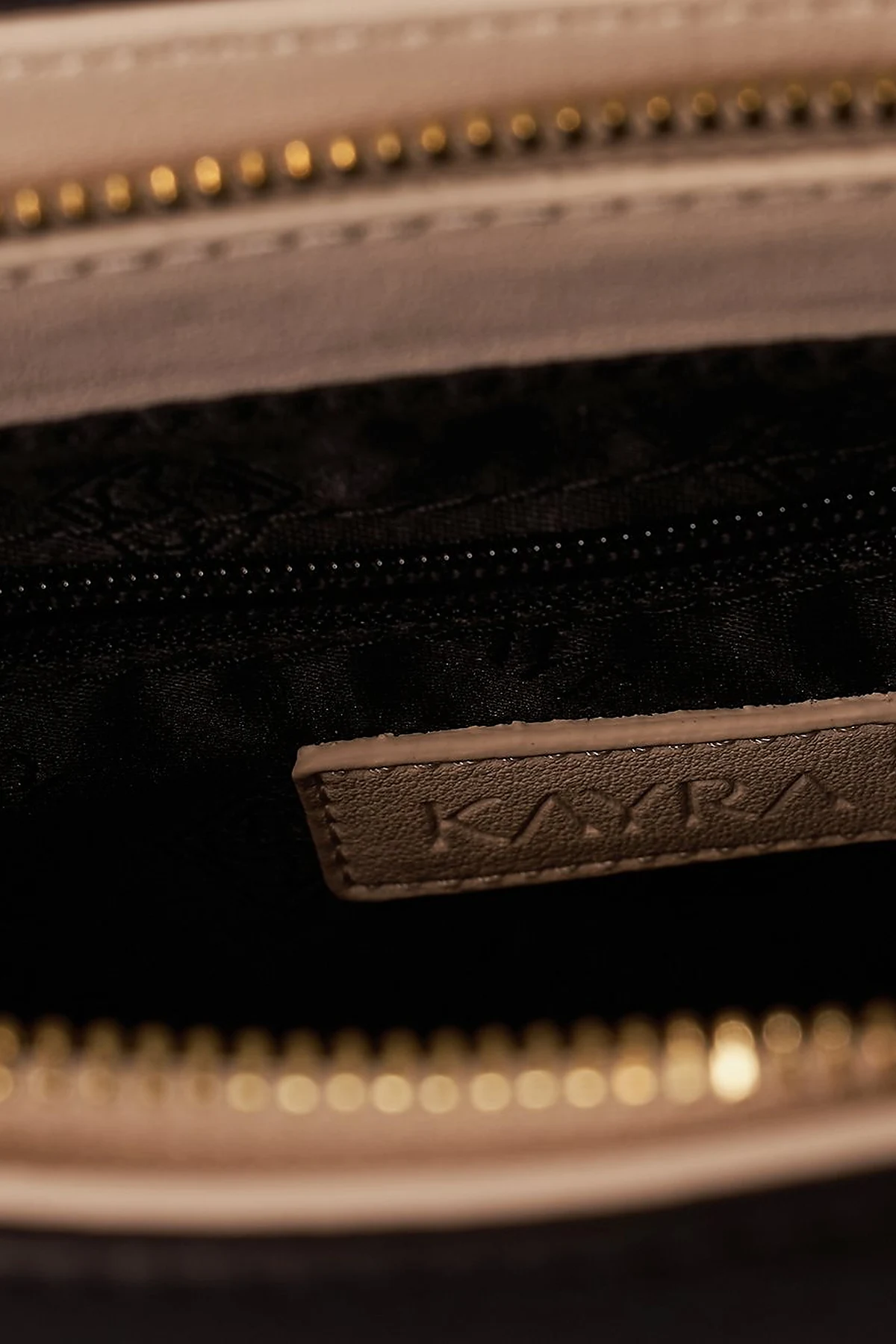 Flap Baguette Bag Cream-Black
