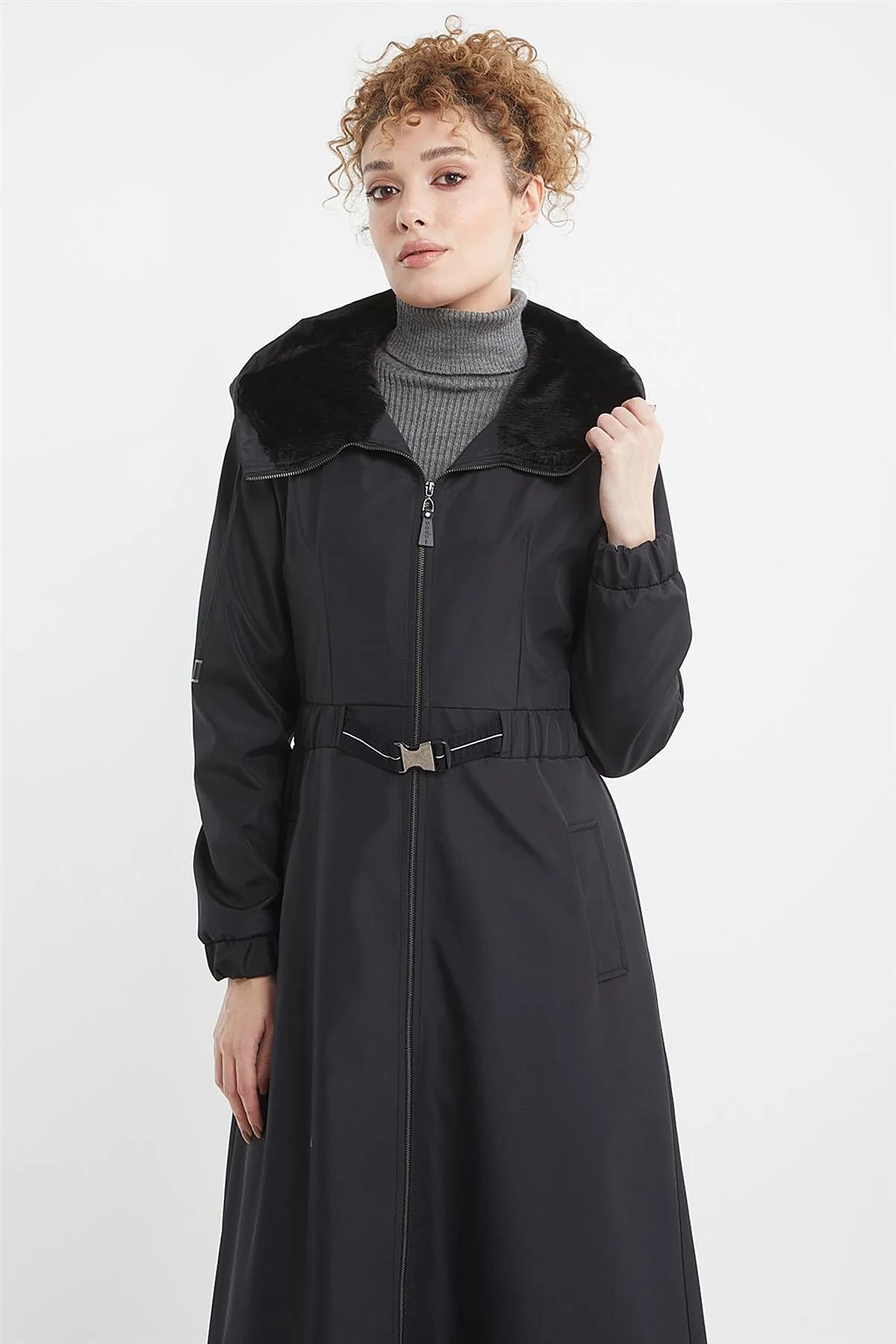 Plush Detailed Overcoat in Black