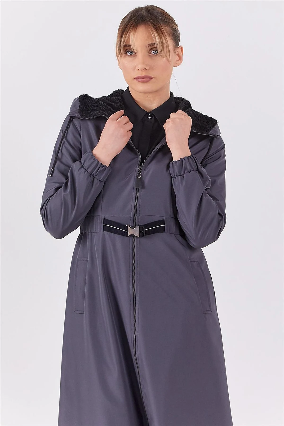 Plush Detailed Overcoat in Anthracite