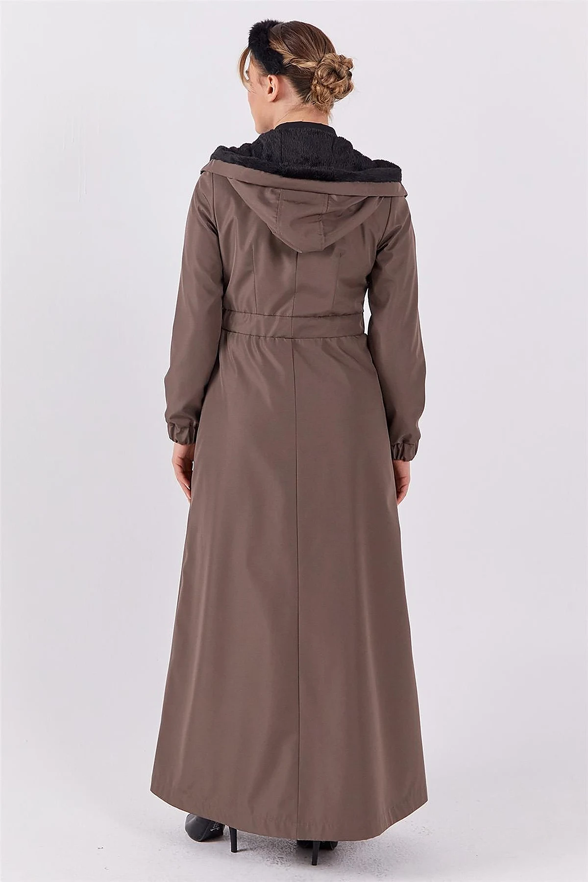 Plush Detailed Overcoat in Mink