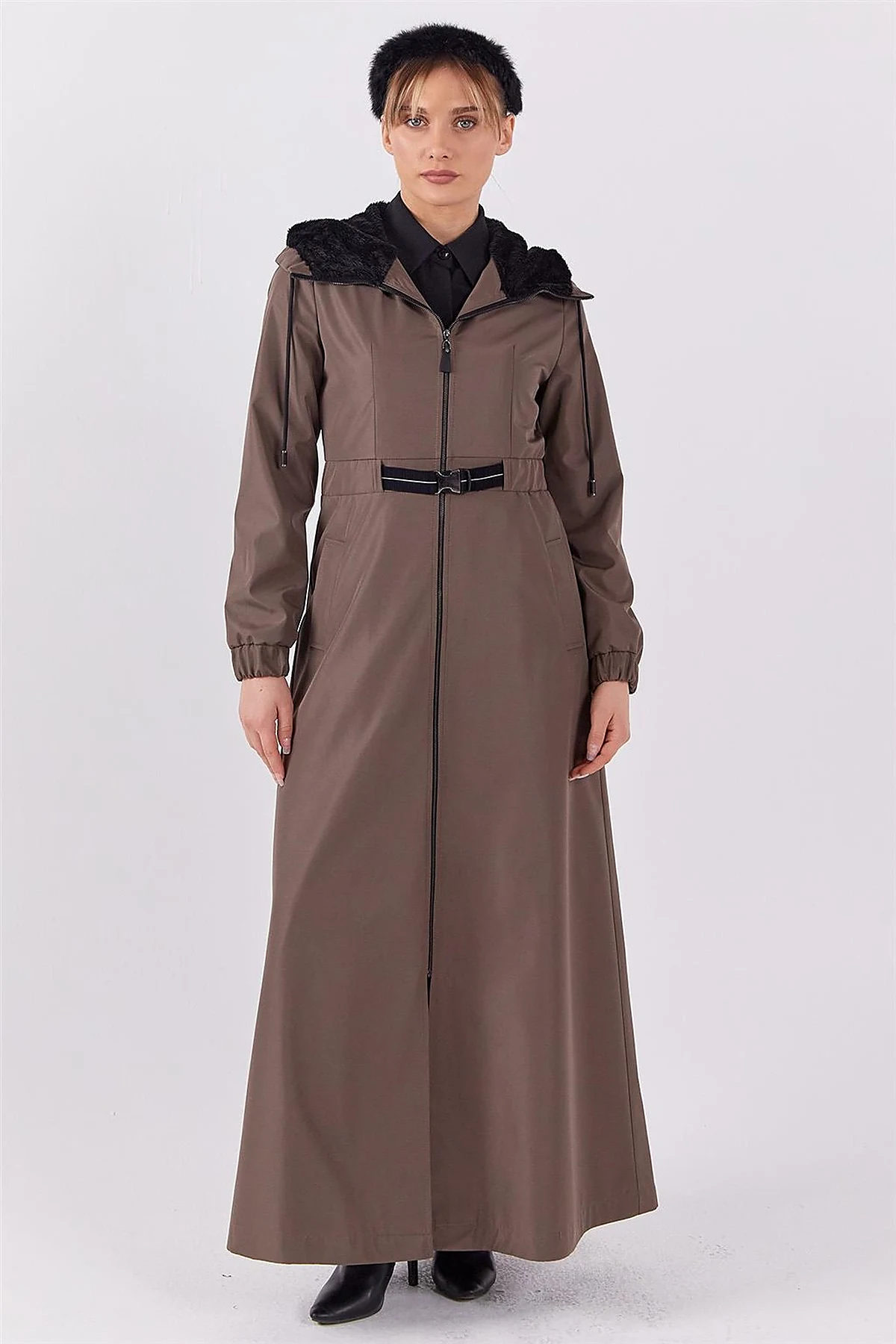 Plush Detailed Overcoat in Mink