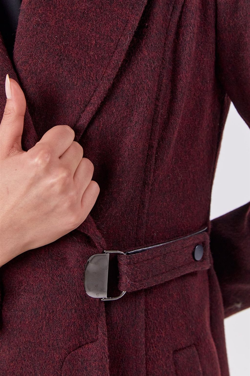 Metal Toka Detaylı Kaşe Kaban Bordo