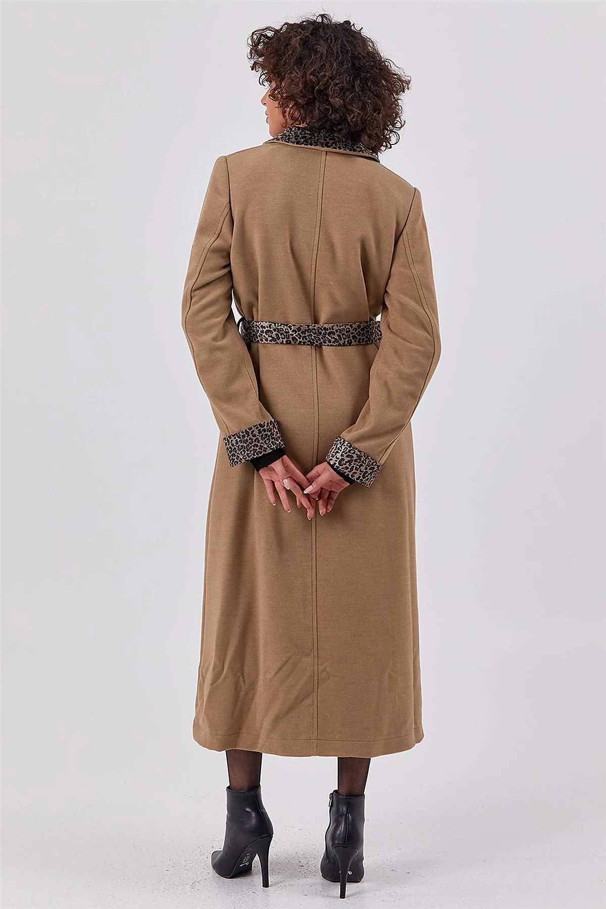 Leopard Detailed Coat Beige