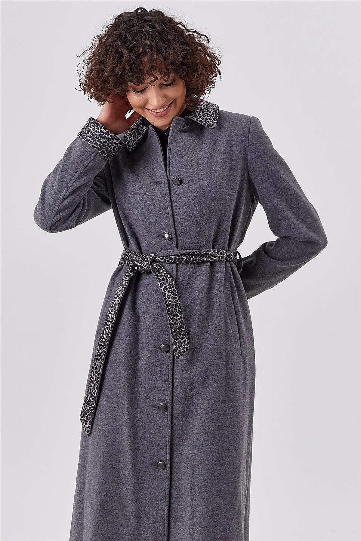 Leopard Detailed Coat Gray