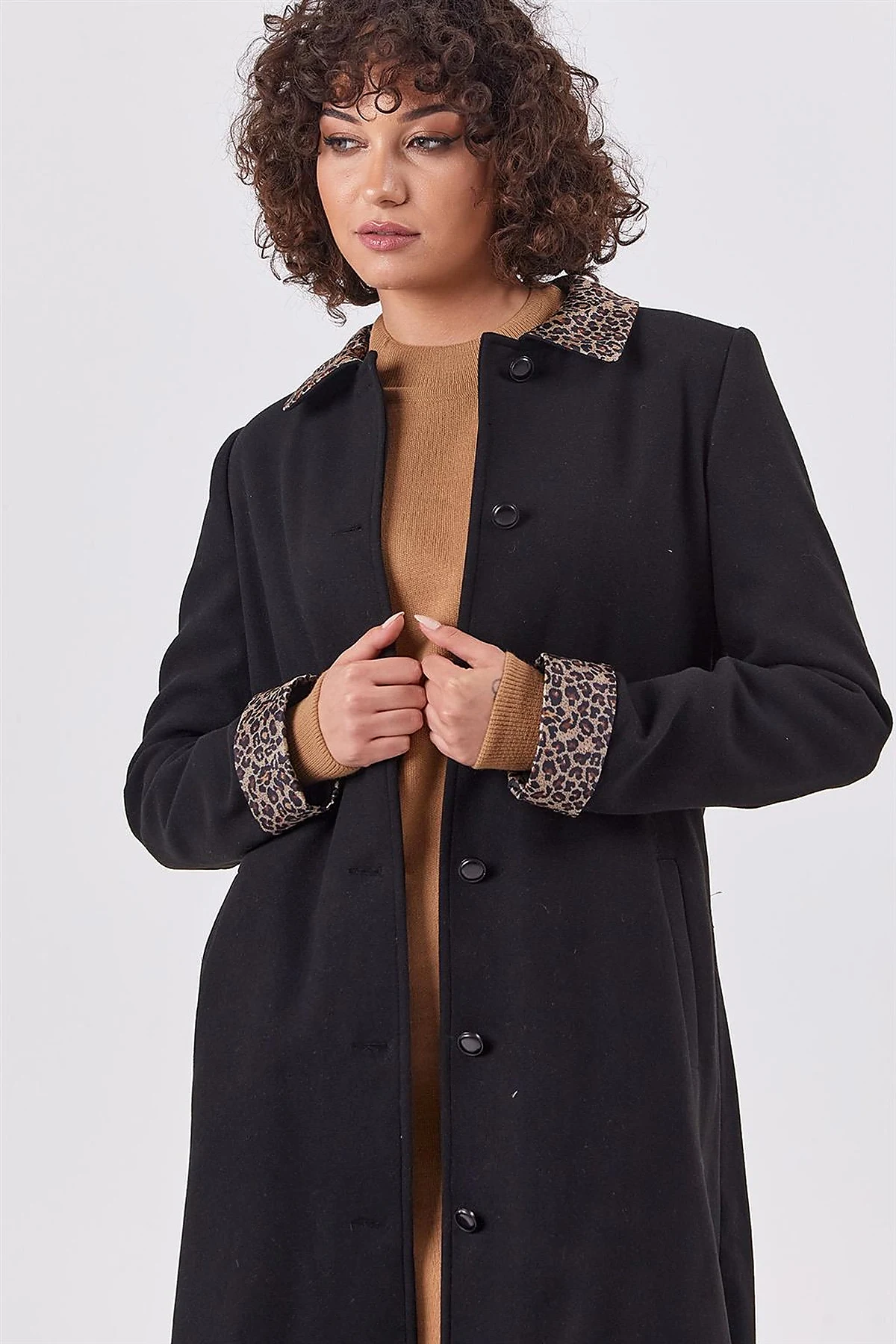Leopard Detailed Coat Black