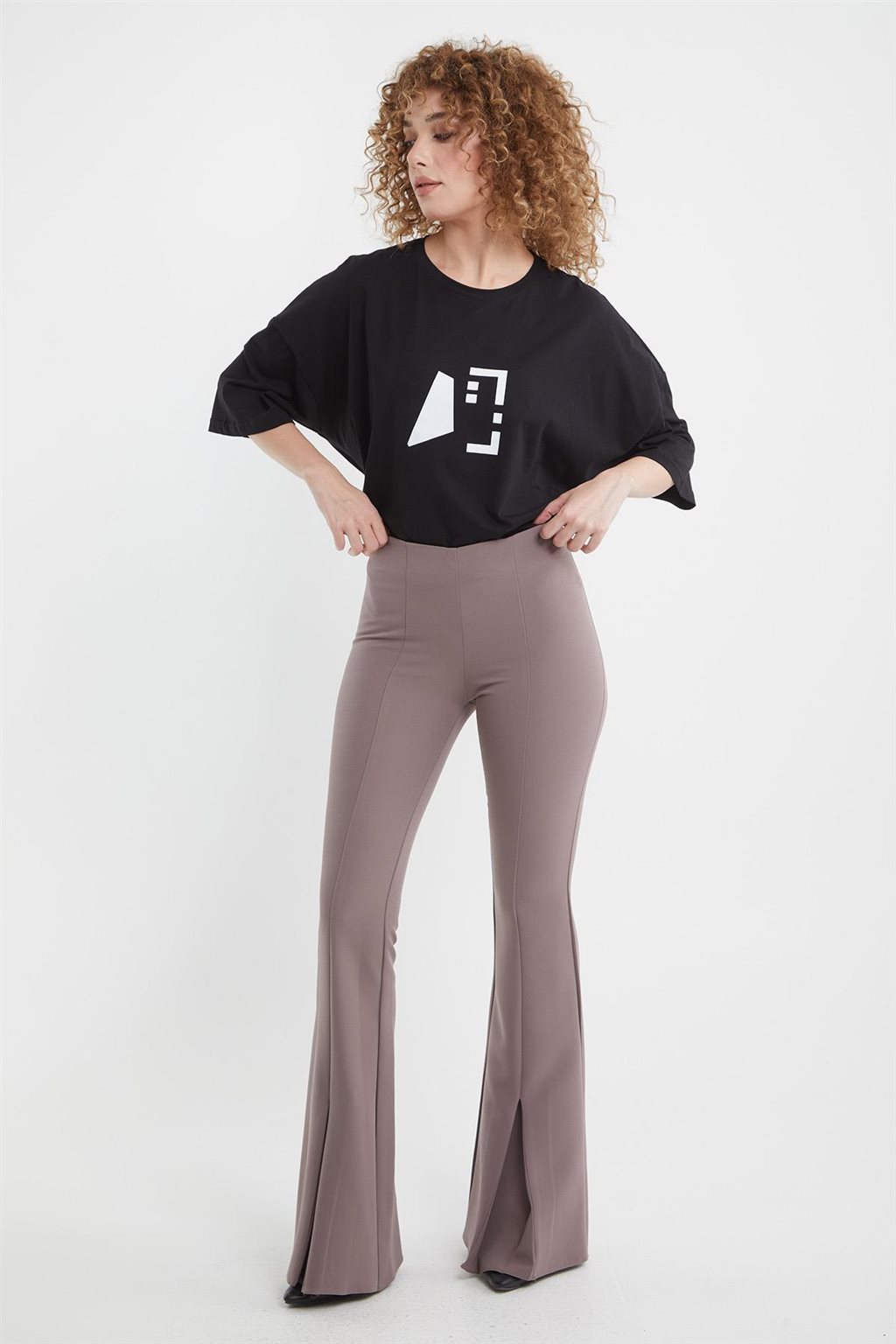 Closed Slit Flare Pants Taupe