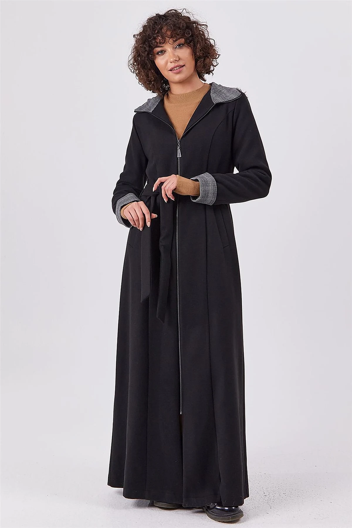 Checkered Trim Coat Black