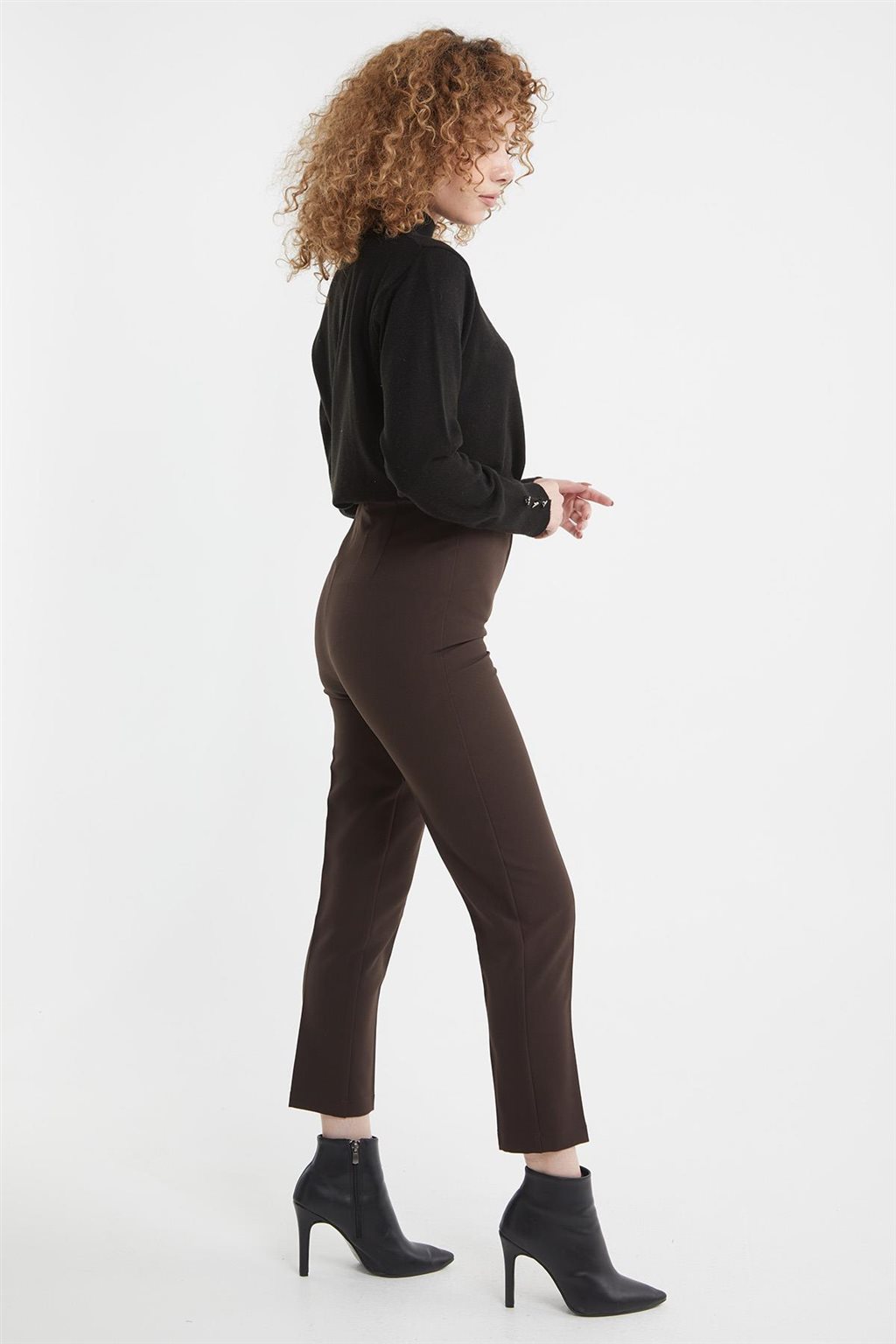 Ironed Crease Skinny Pants Brown