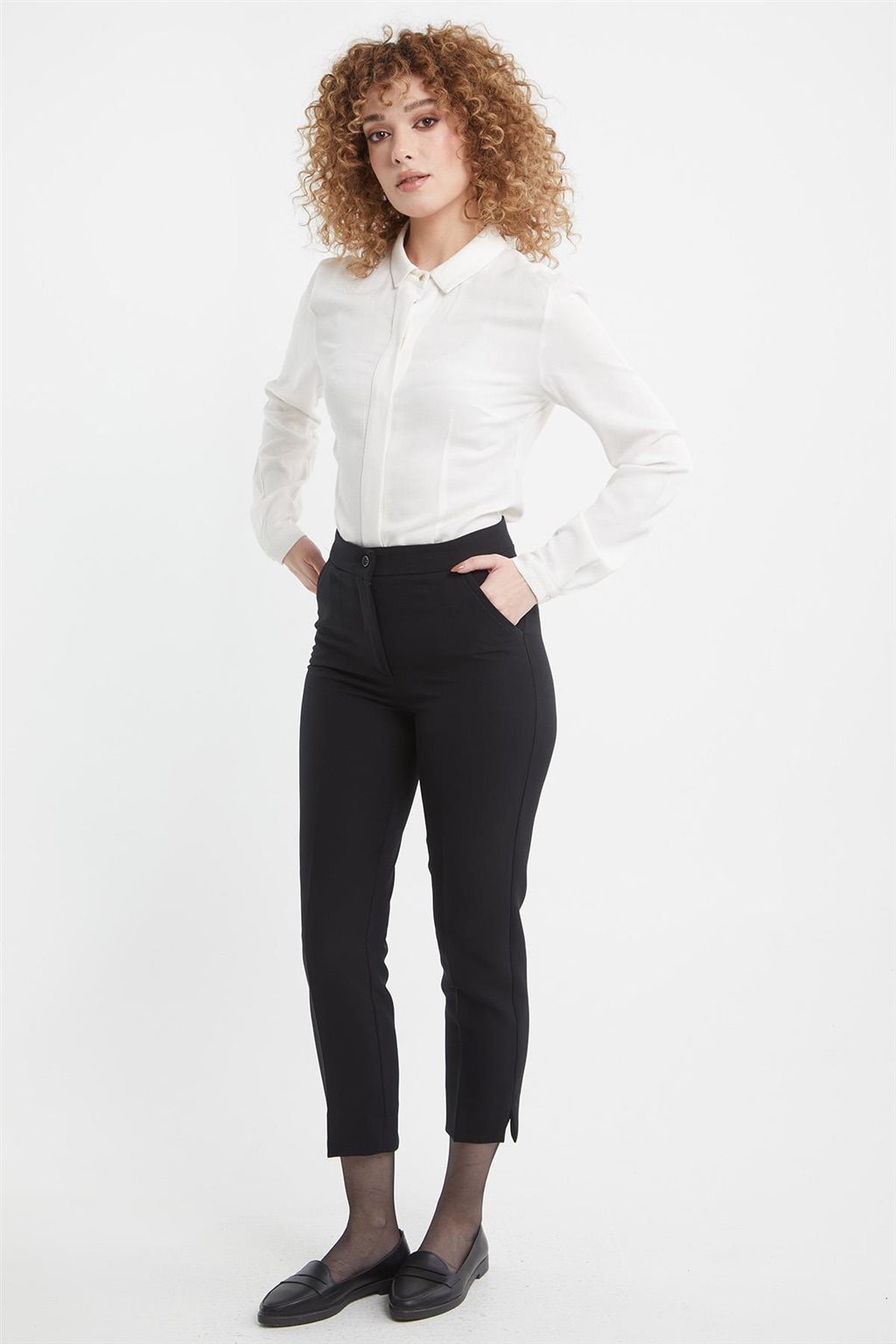Paçası Yırtmaçlı Skinny Pantolon Siyah