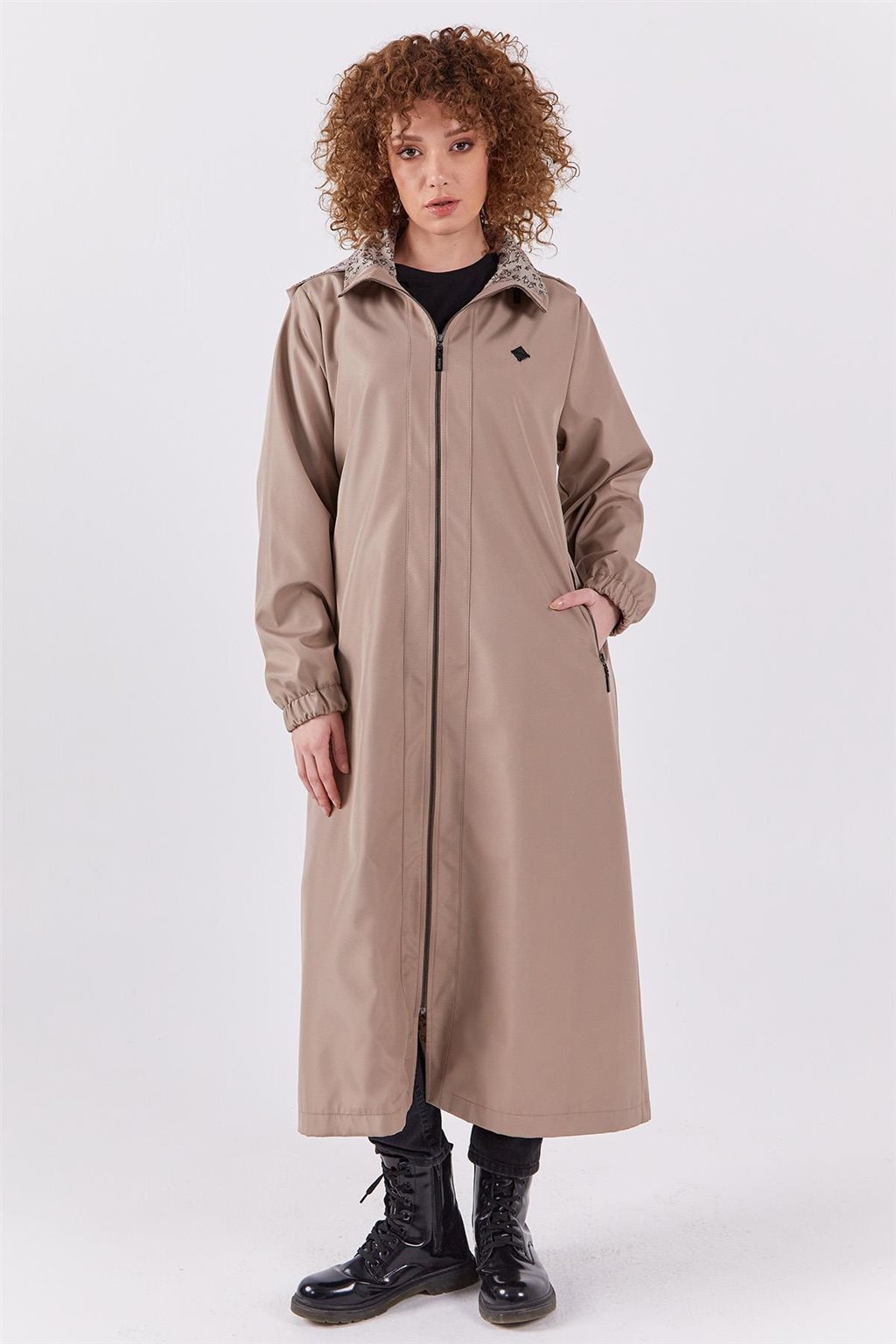 Kapüşonlu Parka Taş