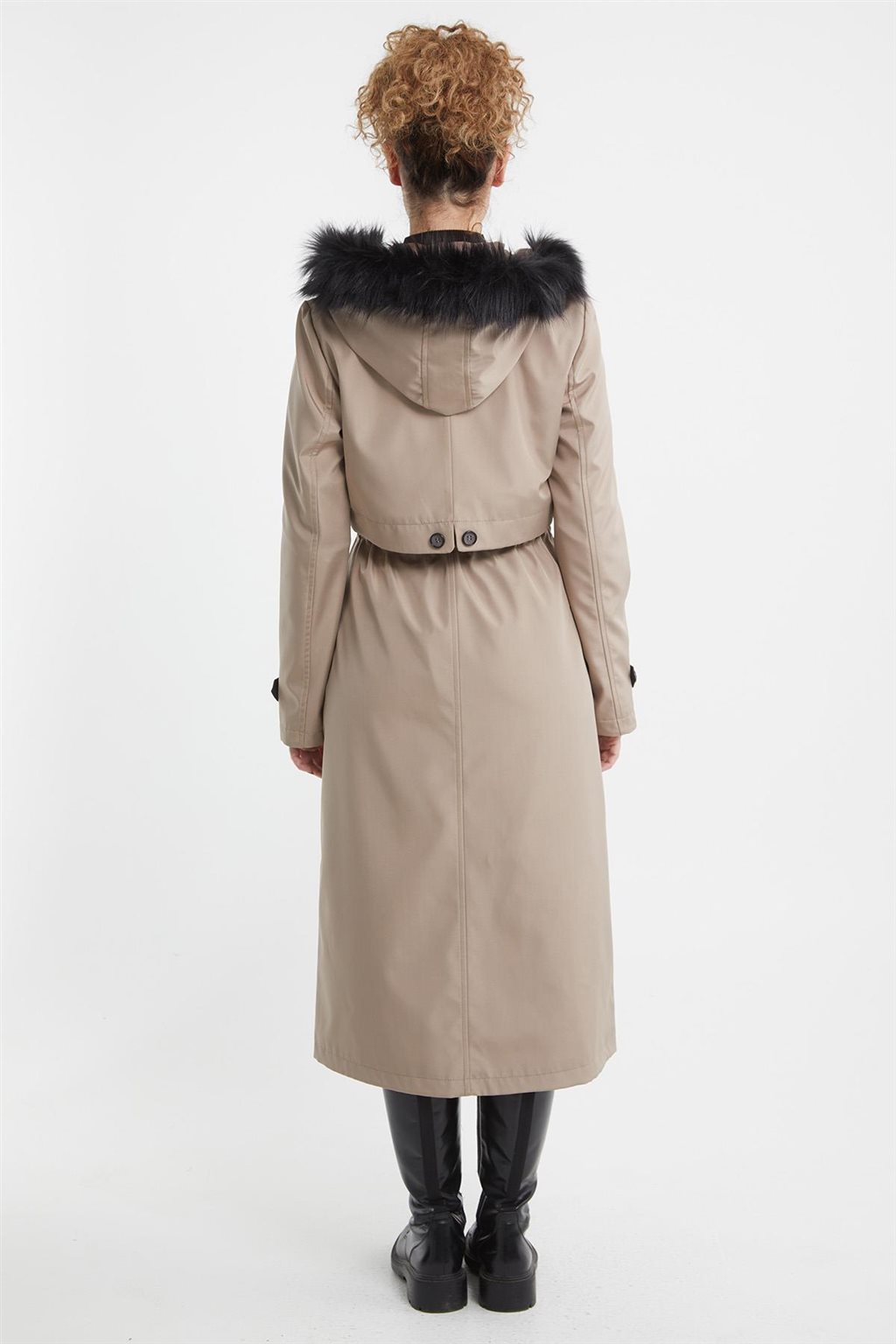Beli Bağcıklı Parka Taş