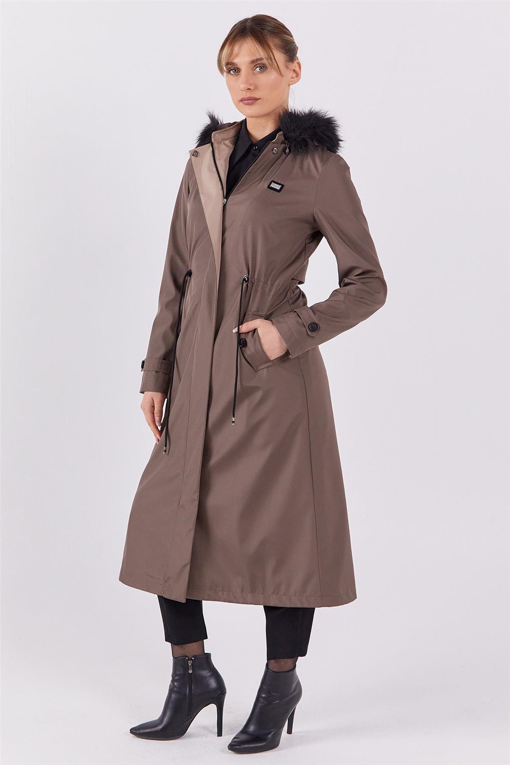 Beli Bağcıklı Parka Vizon 
