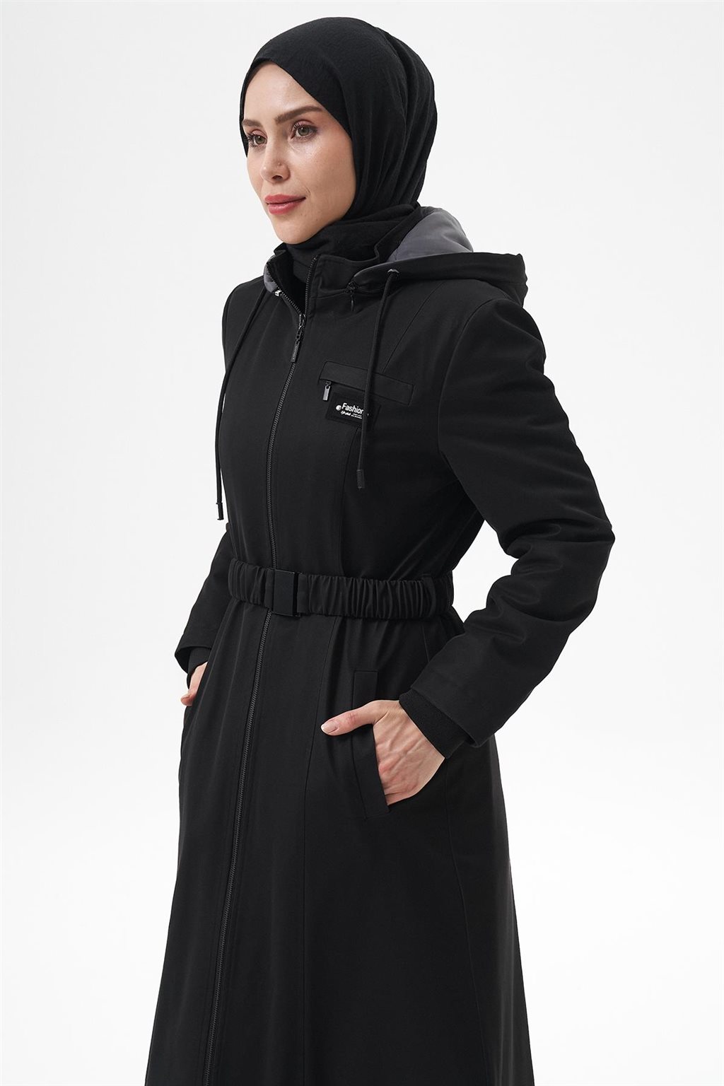 Lastik Kemerli Dik Yaka Parka Siyah 
