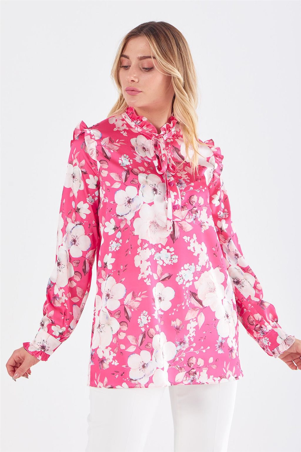 Yakası Fırfırlı Floral Desenli Bluz Fuşya