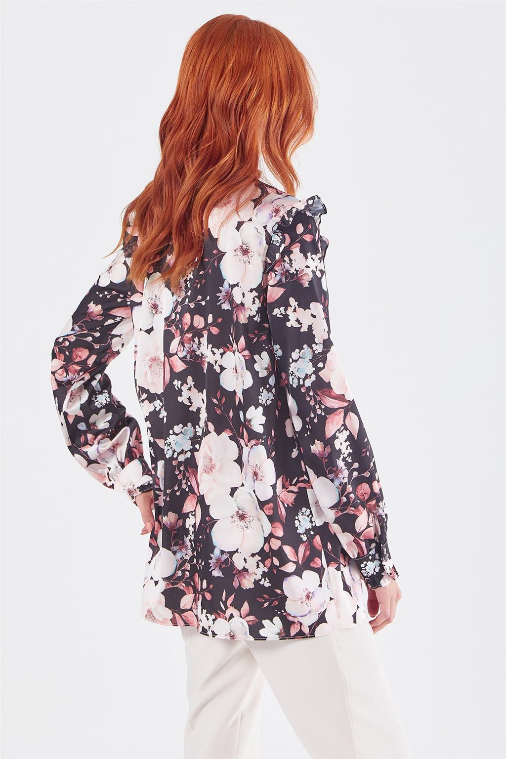 Ruffled Collar Floral Print Blouse Black