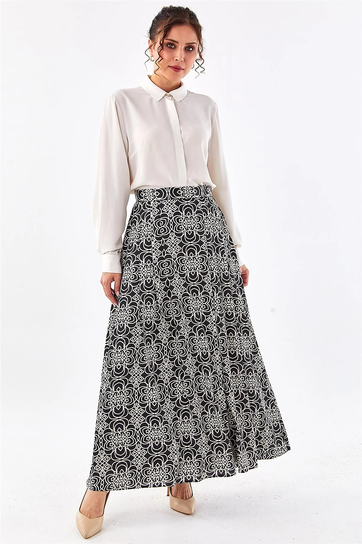 Patterned Pleated Skirt Black