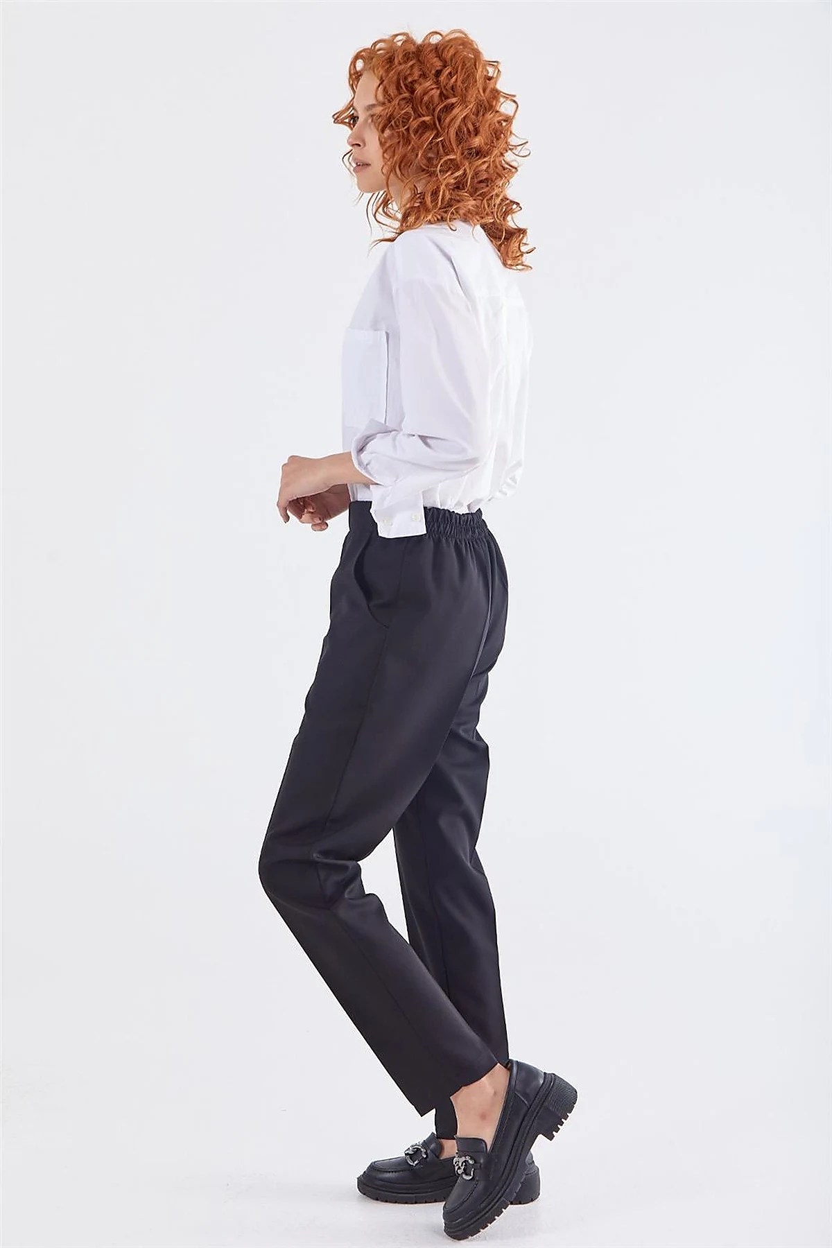 Pocketed Cigarette Pants Black