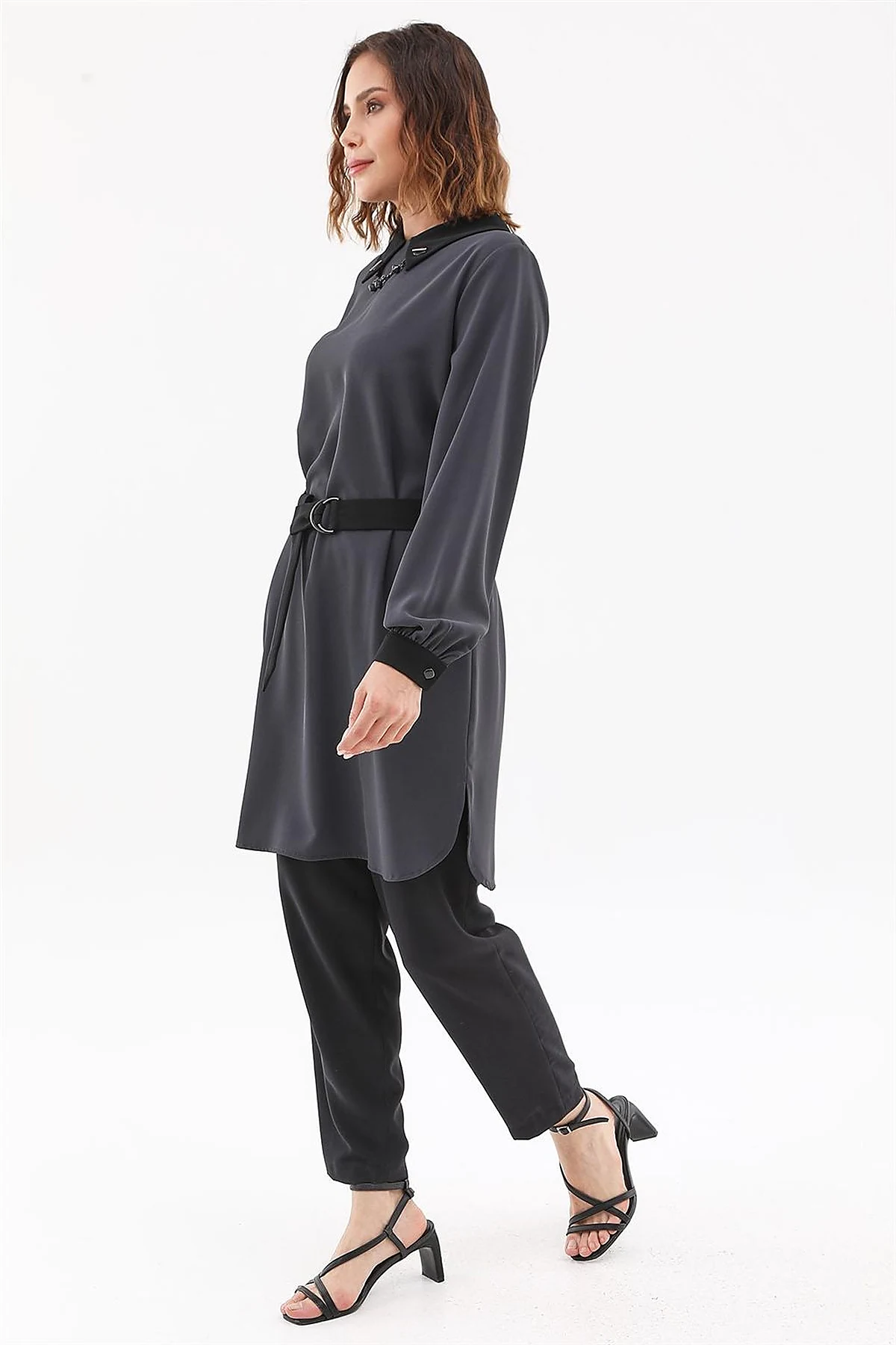 Collar-Detail Tunic in Anthracite